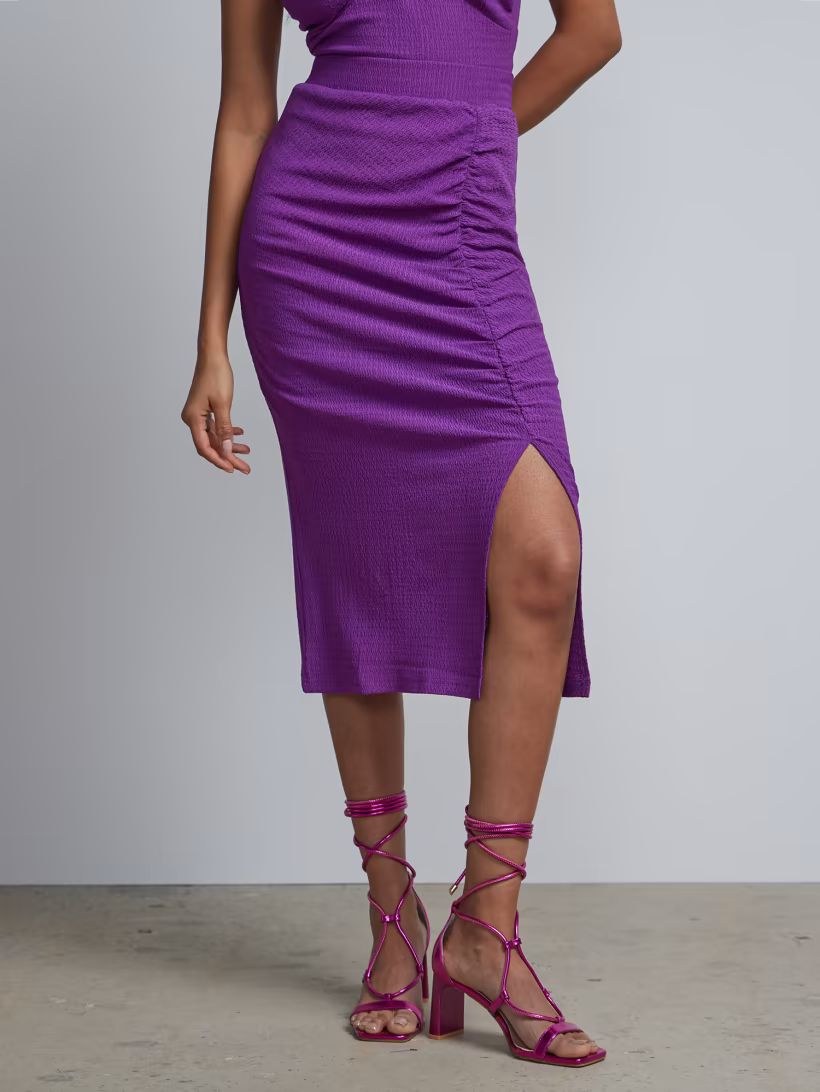 Side-Slit Ruched Pencil Skirt | New York & Company