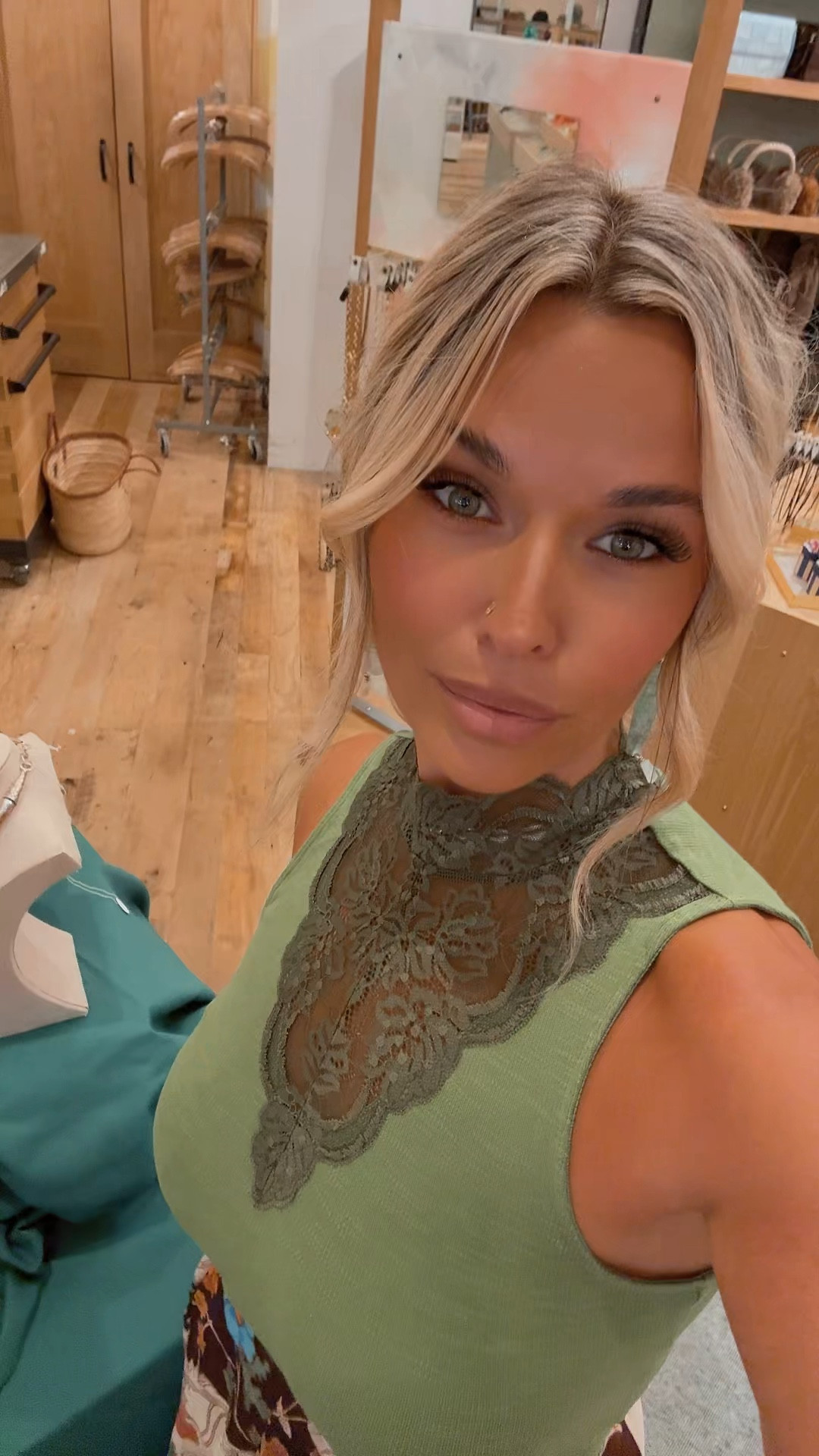 #ltkfashion #anthropologiestyle #falloutfitinspo #bohoelevated #floralskirtstyle #feminineboho #resorttonals #falltransitionalstyle #coastalbohochic #boutiquetryon #elevatedcasualstyle #fallfeminineaesthetic #earthytoneoutfit #ltkstyle #outfitmirrorpic #fallwardrobeedit #softbohovibes #shopmylinks #autumnwear #fashioninspo

#LTKSeasonal #LTKFindsUnder100 #LTKStyleTip