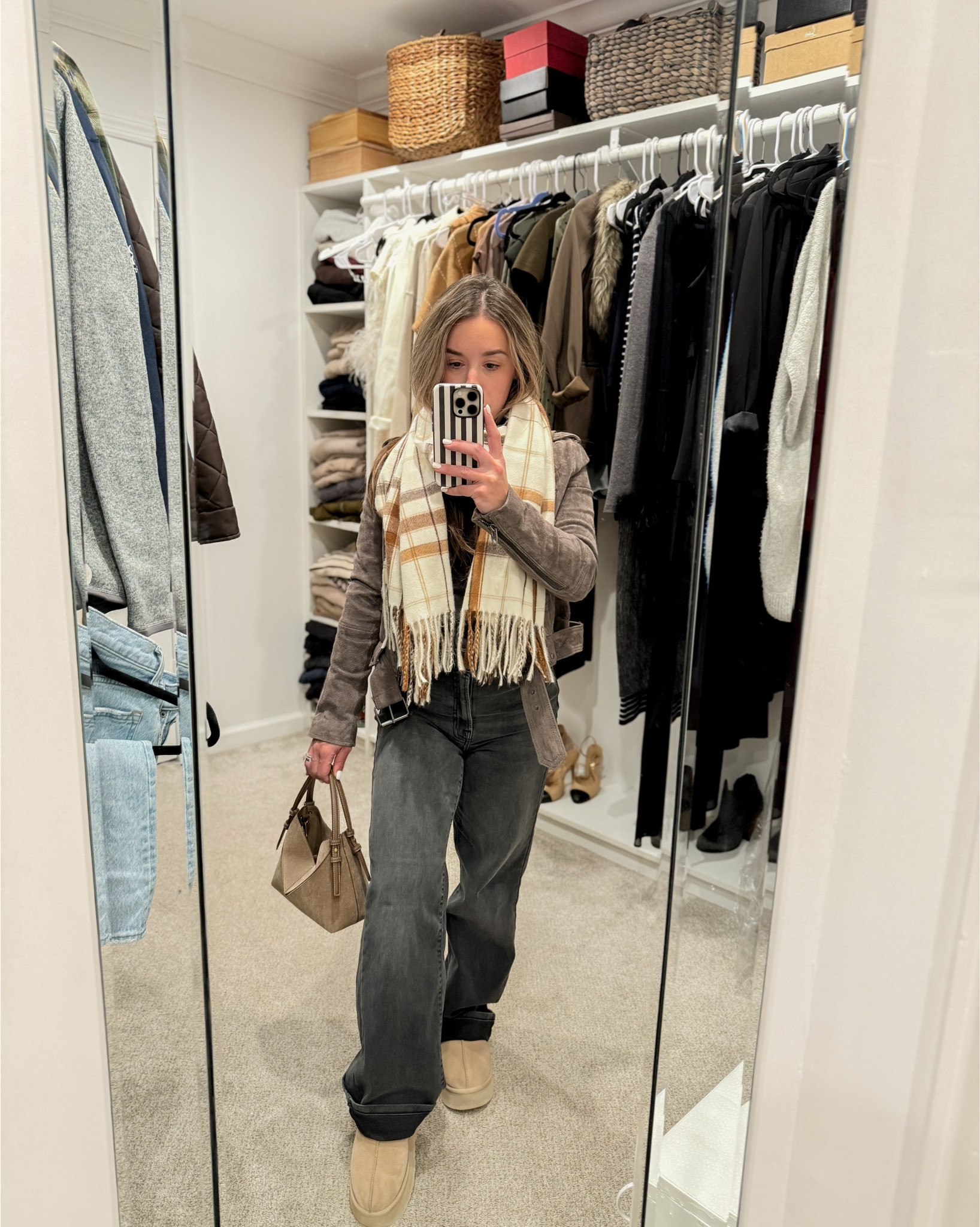 Easy layers 

#LTKPetite #LTKootd #LTKSeasonal