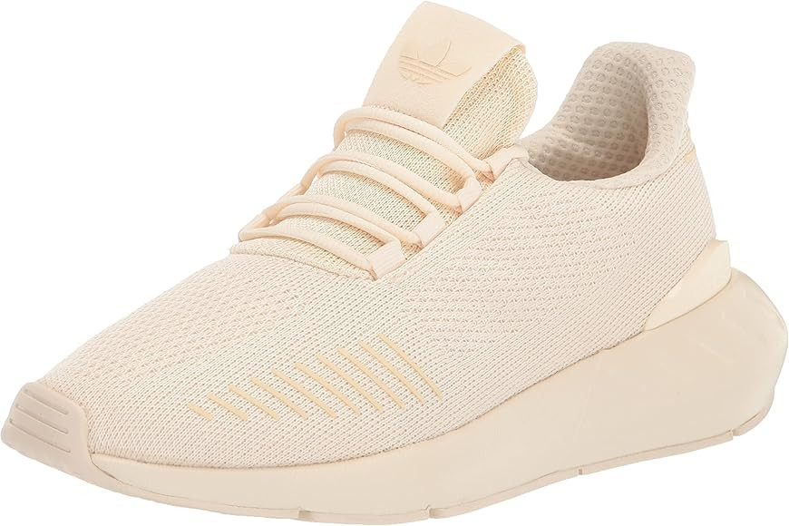 adidas Women's Swift Run 22 Sneaker | Amazon (US)