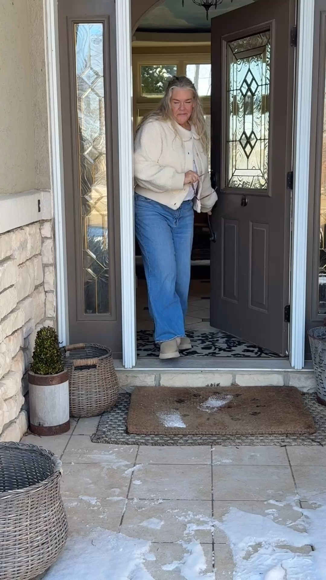 Go grab this Free People Cardi!!! I’m wearing the XL and there are still L & XL available!!! #freepeople #cardi 

#LTKMidsize #LTKSaleAlert #LTKOver40