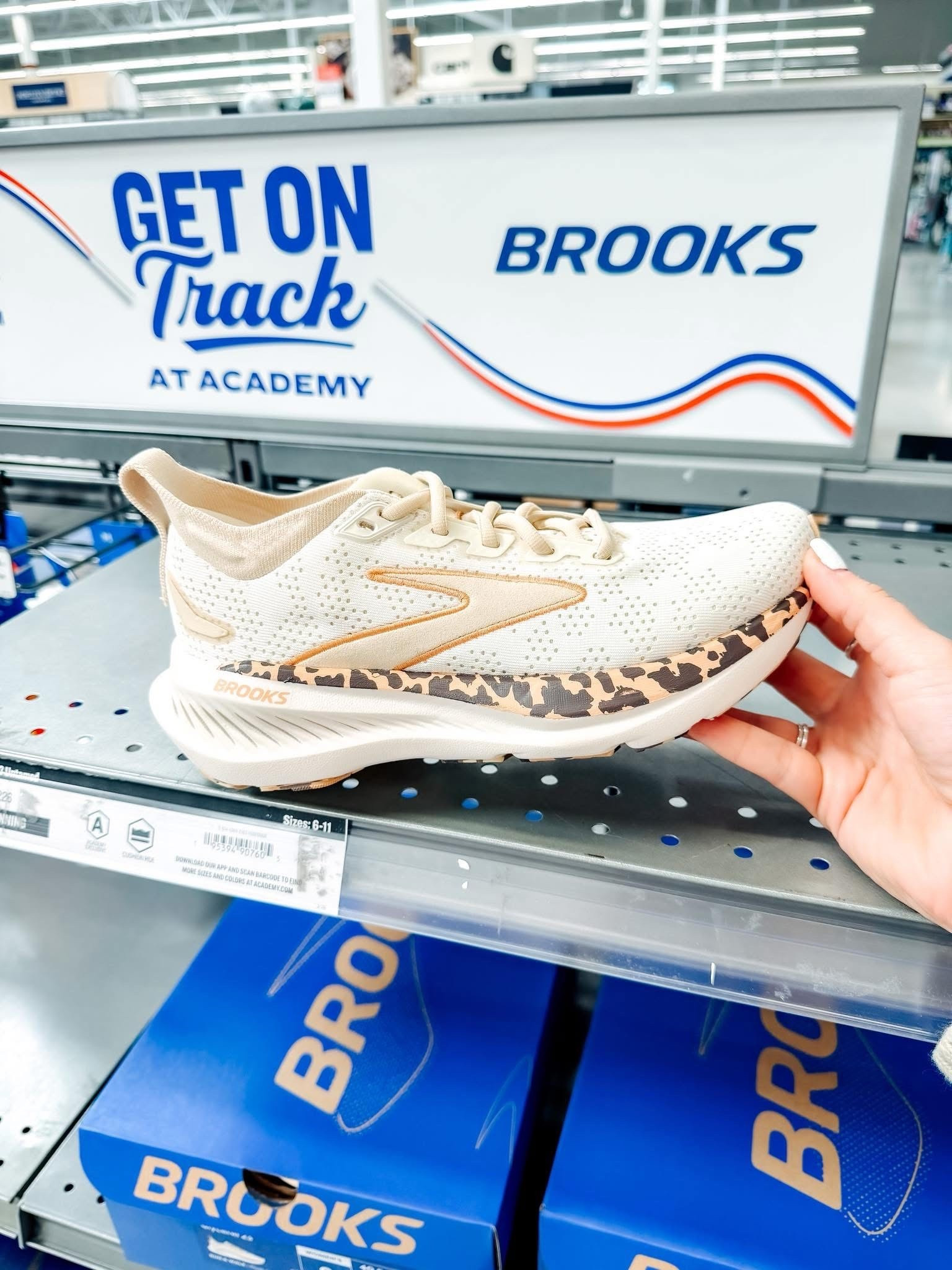 THESE NEW BROOKS!!!! The cheetah print 🐆 ❤️

#academy #brooks #cheetah #cheetahprint #RunningShoes #womensfashion

#LTKfitnessgoals #LTKgrwm #LTKMothersDay