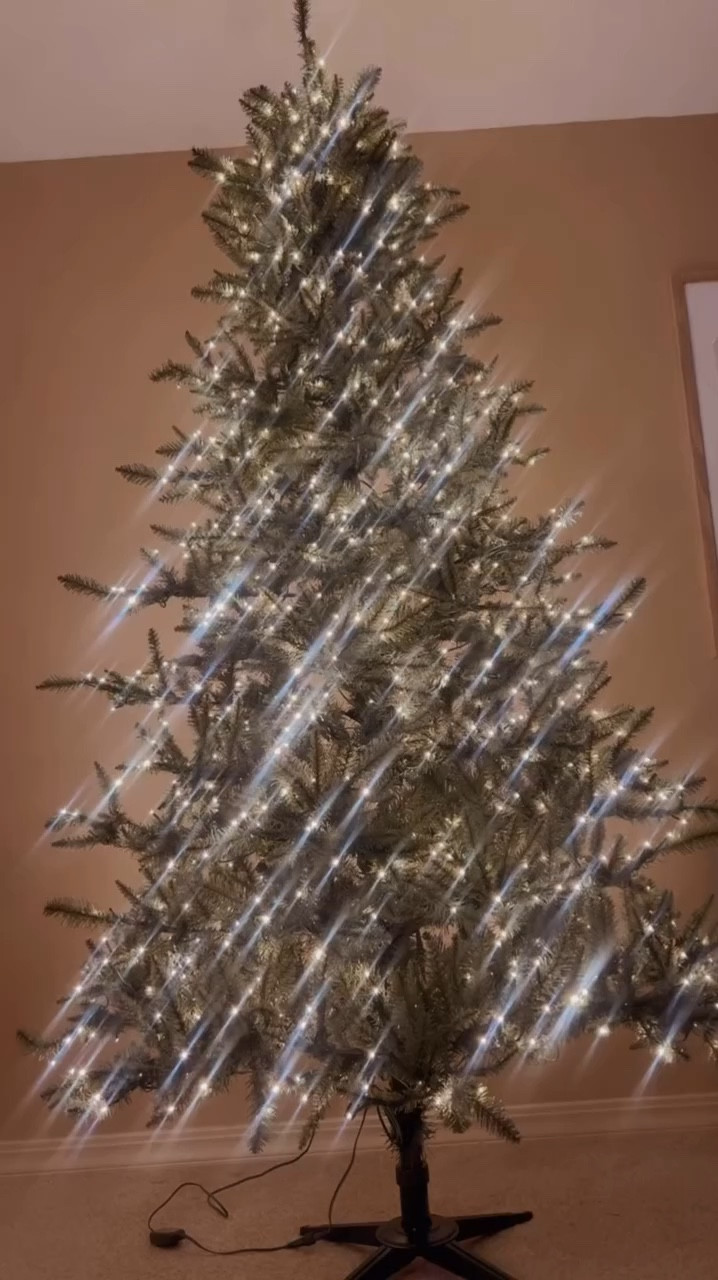 Viral Twinkle Christmas Tree Dupe 

#LTKHome #LTKSeasonal #LTKHoliday