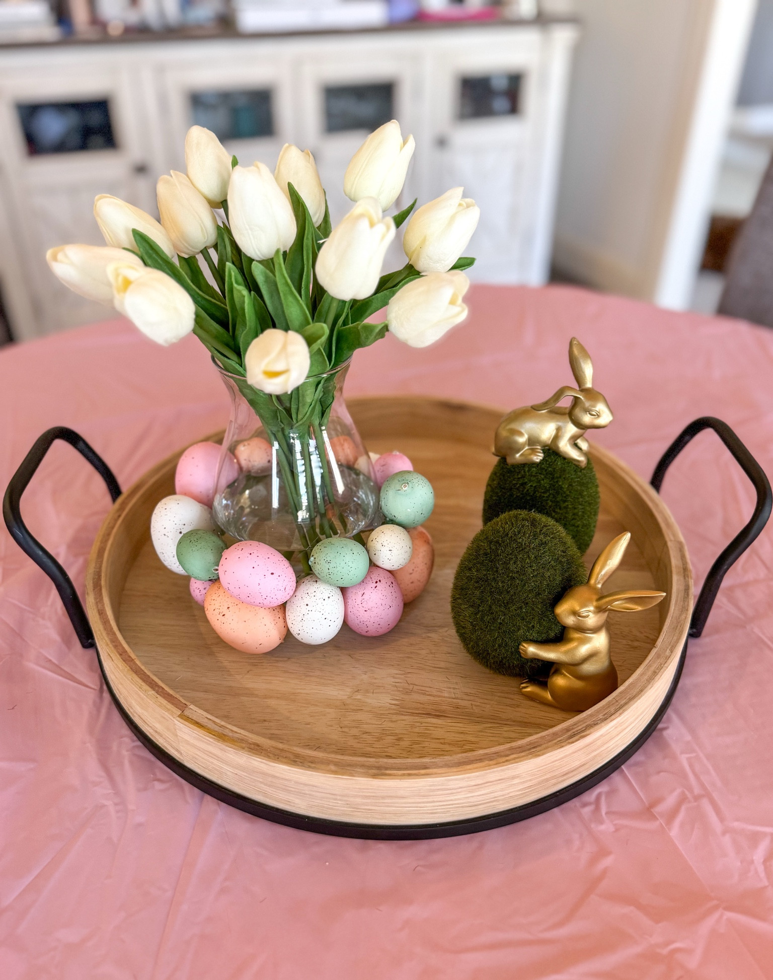 Easter Table decor, coffee table decor, kitchen table, spring decor, spring home refresh #Easter #tabledecor #springdecor #Easterdecor

#LTKHome #LTKStyleTip #LTKSeasonal