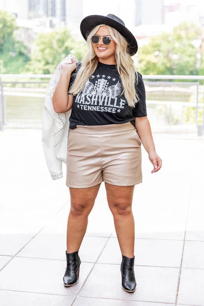 Nashville Wings Black Graphic Tee | Pink Lily