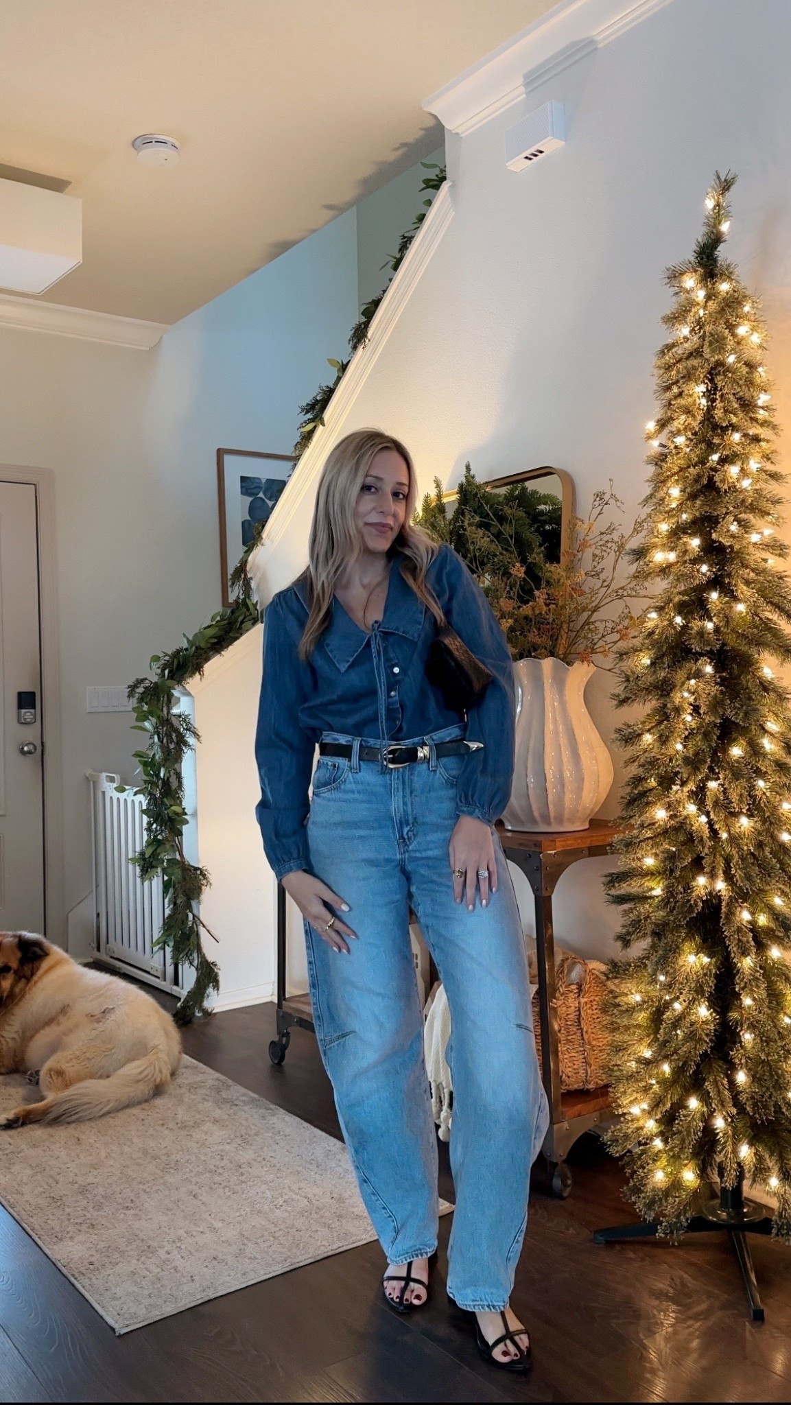 Denim on denim look for dinner with the fam 👖🖤✨

#LTKSeasonal #LTKOver40 #LTKootd