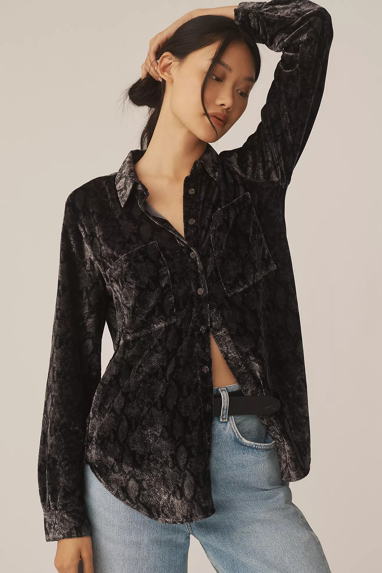 The Hadley Velvet Relaxed Buttondown Shirt by Pilcro | Anthropologie (US)