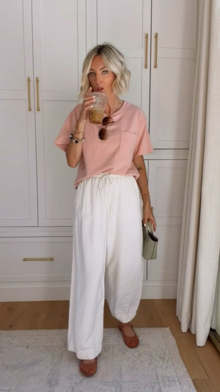 Love this casual look for everyday! This top is part of a matching set I’ve been wearing on repeat! Wearing S.

Loverly Grey, Target find, Target fashion, white pants outfit

#LTKootd #LTKSeasonal