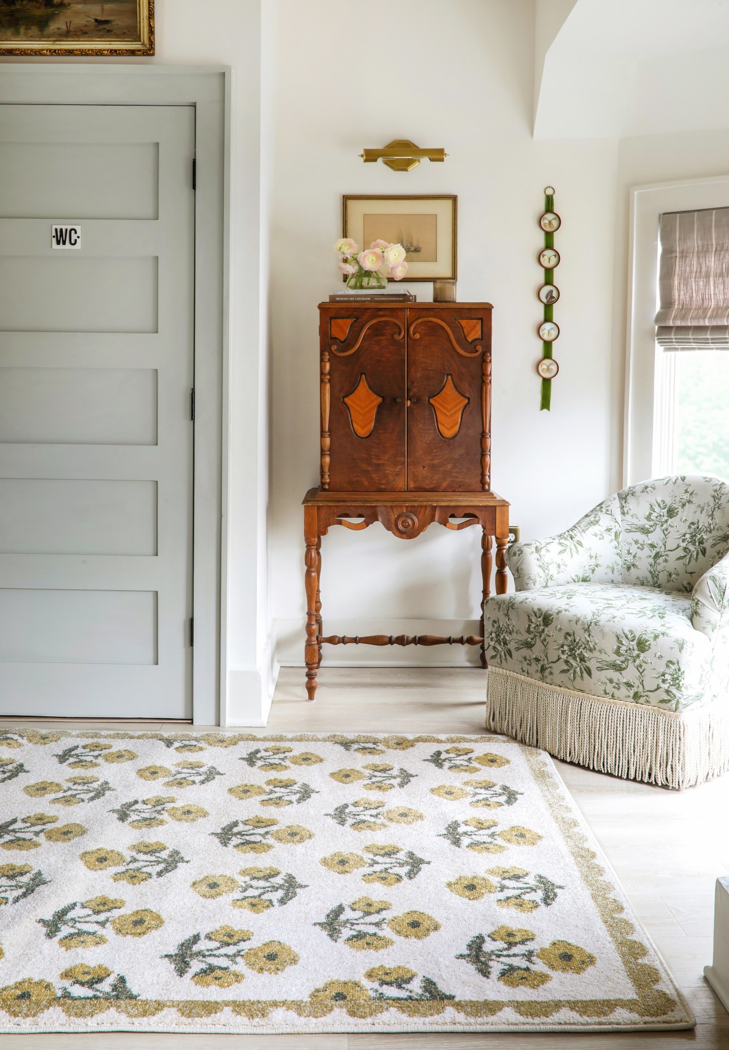 Trying to manifest Spring by filling the house with flower decor! My Jenni Yolo Home rug is only $120 right now! 

#LTKSeasonal #LTKSpringSale #LTKHome