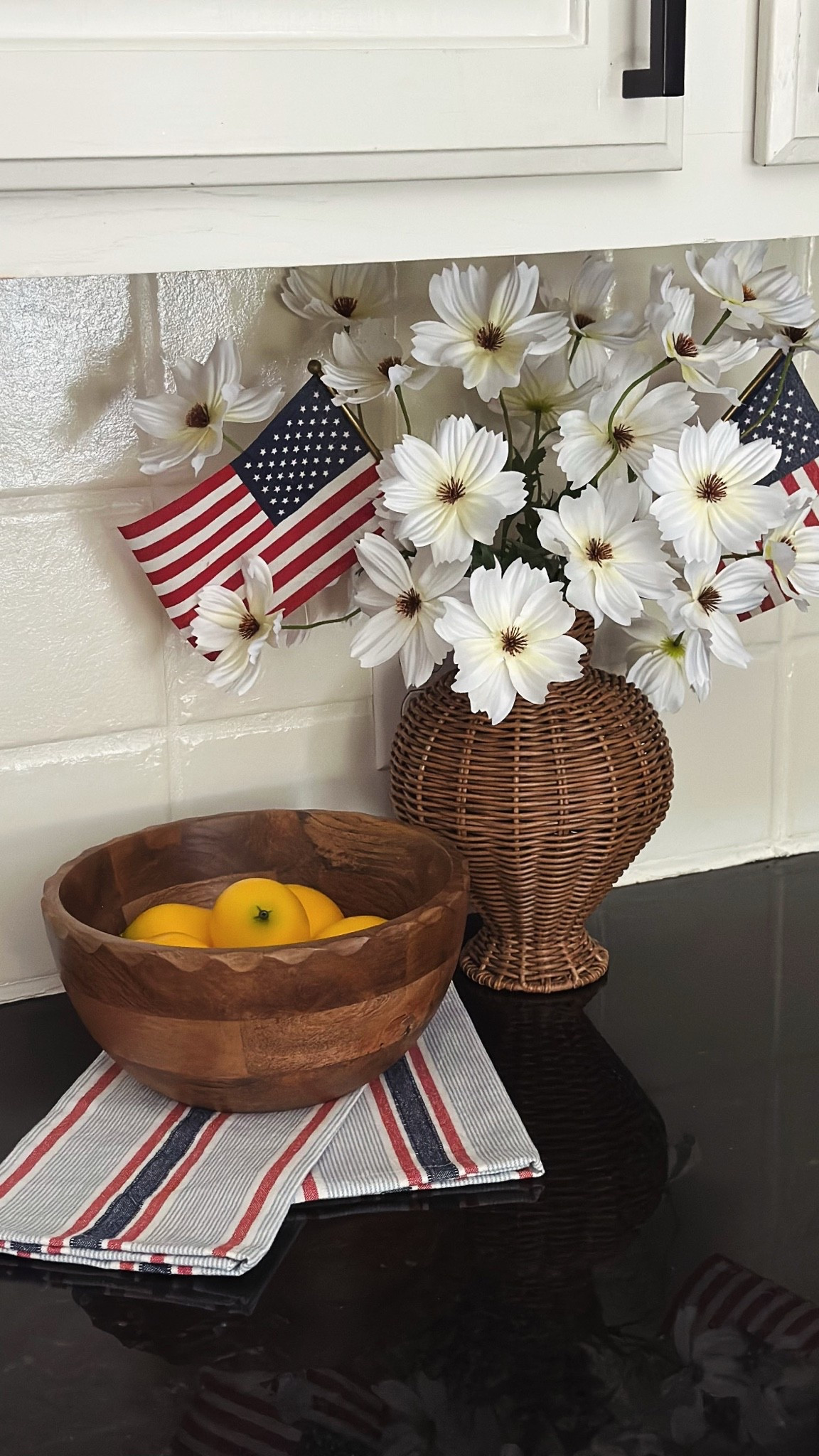 Summer time vibes in the kitchen! ♥️🤍💙🇺🇸☀️

#LTKSeasonal #LTKHome #LTKSaleAlert