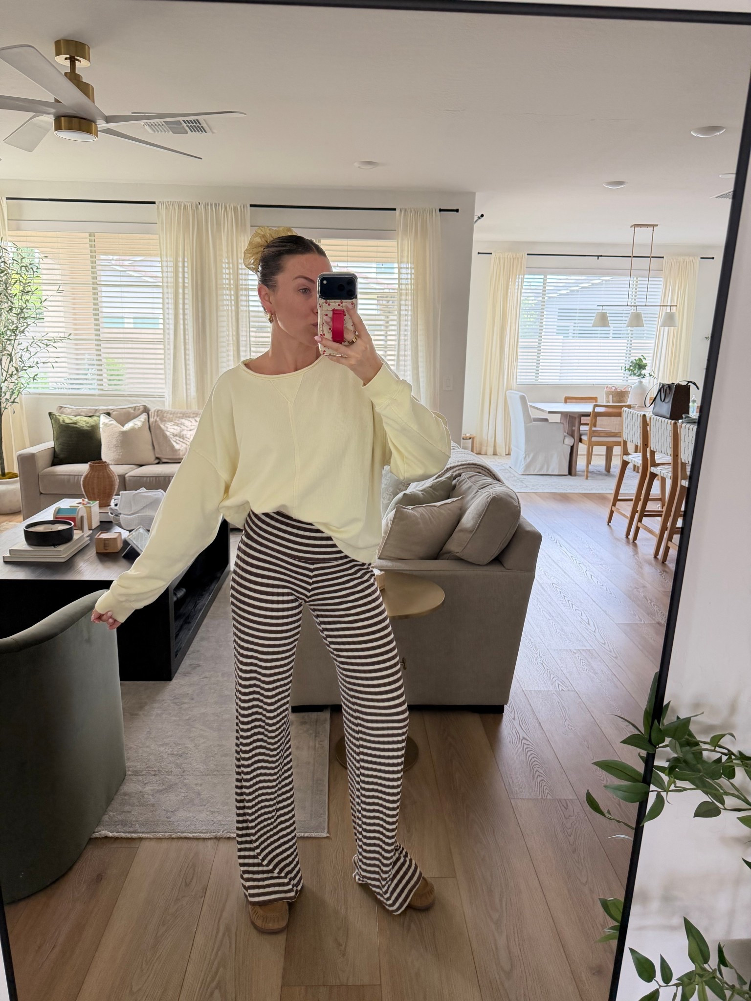 Cute and comfy fit! Wearing small tall in the pants!! 