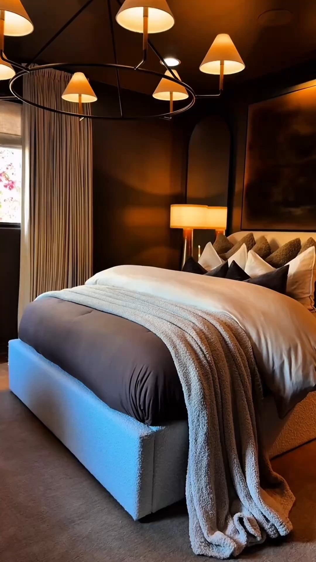 The moody, but cozy aesthetic bedroom😍

Moody decor. Bedroom decor. Neutral. Chocolate brown. Sitting area. Accent chairs. Candle holders. Nightstands. Decorate with me. Home decor inspiration 


#LTKFindsUnder100 #LTKHome #LTKGiftGuide