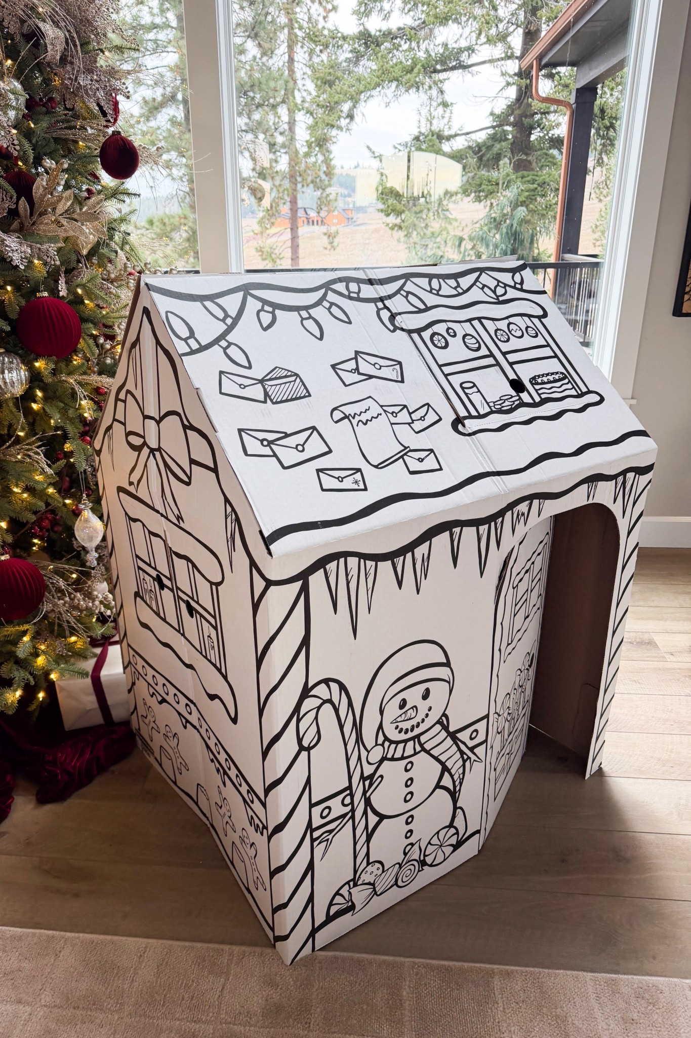 This coloring playhouse has kept the kids entertained for hours! So fun!

Holiday activities, holiday coloring, Christmas, Christmas activities, coloring, playhouse, gingerbread cottage, Amazon find

#LTKSeasonal #LTKHoliday #LTKGiftGuide