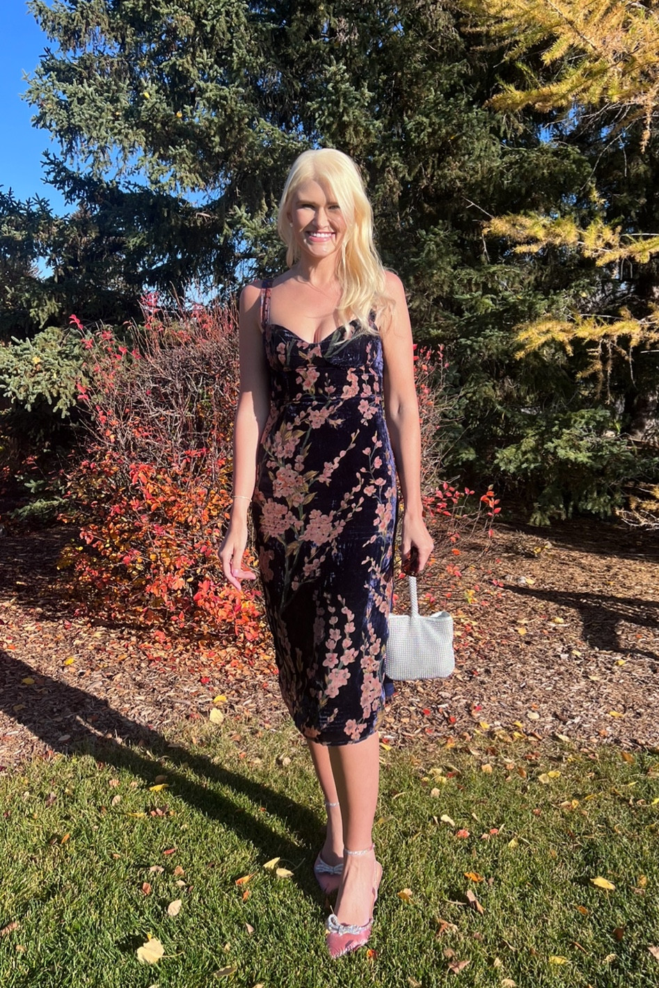 Wedding guest outfit inspo! Felt great in the dress (size small) and I’m SHOCKED at how comfortable the shoes were for being a high heel. #fallwedding #weddingguest #falldress #weddingguestdress #velvet #floral #lulus 

#LTKstyletip #LTKparties