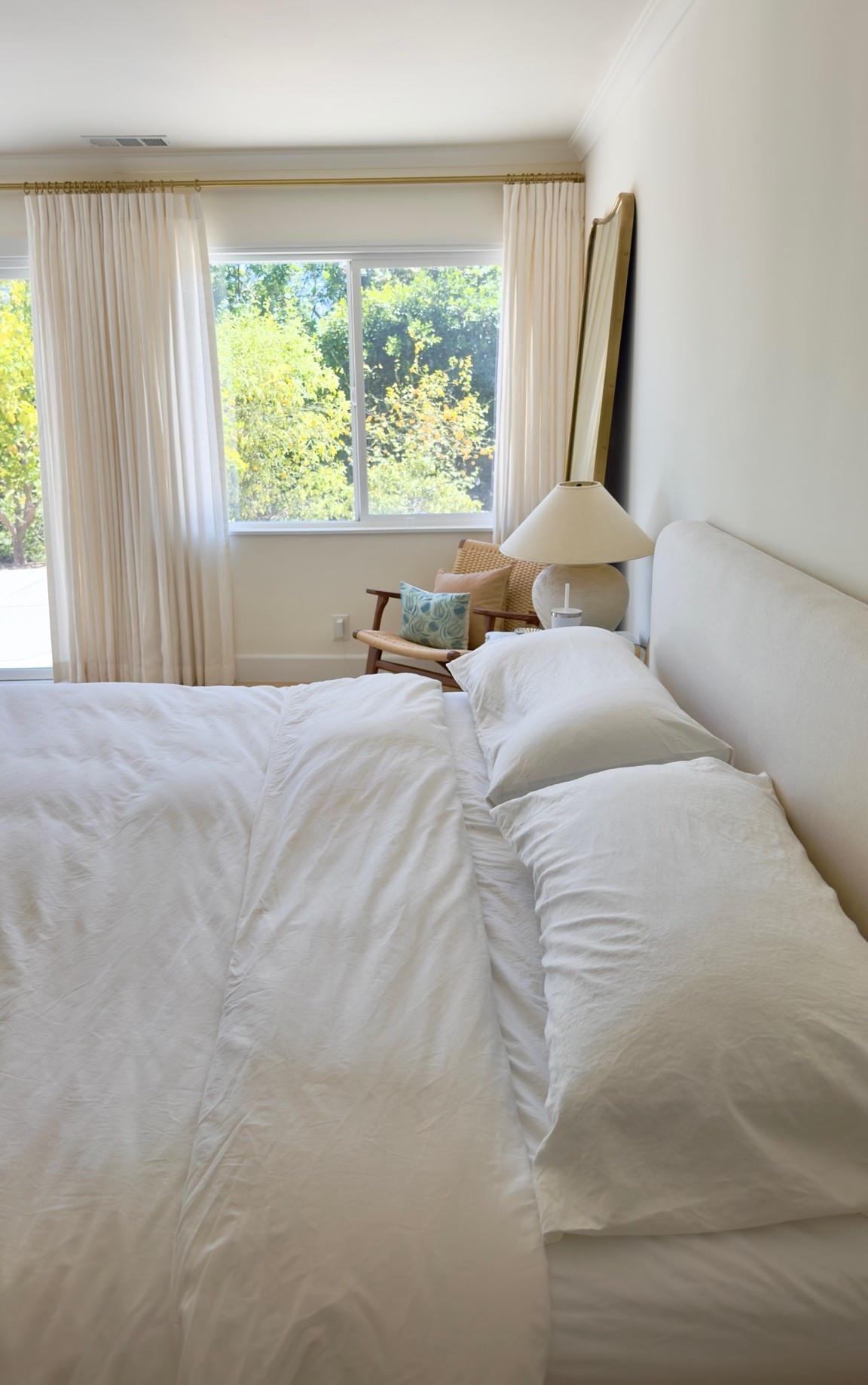 Impossible to get out of bed esp when it feels like a hotel. Crisp cooling luxe sateen sheets from @brooklinen

Shop Brooklinen’s bedding sale: save 20% off Luxe Sateen sheets and duvets, comforters, pillows and bed blankets and up to 40% on bundles, only through August 16th!

 #BrooklinenPartner