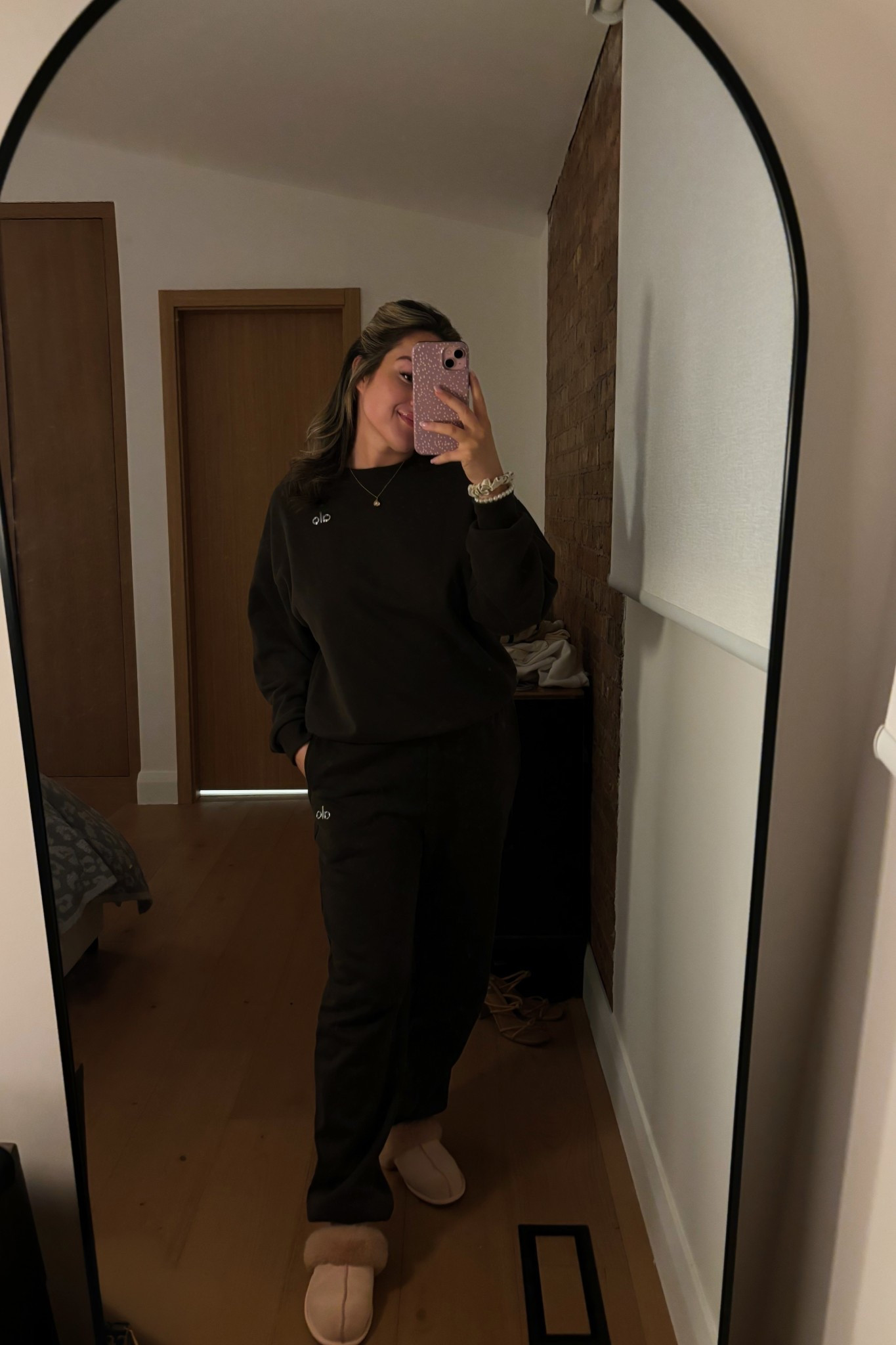 The comfiest lounge set from Alo 🤎

Wearing a Small in the top & bottoms 

#alo #loungeset #spring 

#LTKstyletip #LTKpetite #LTKtravel