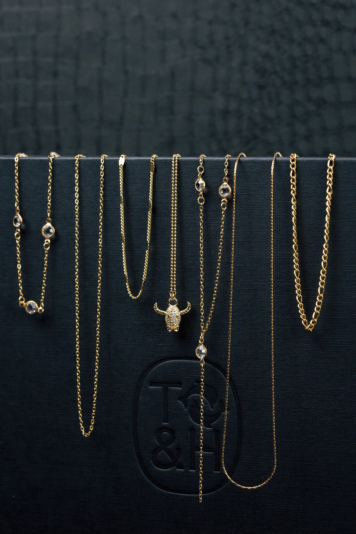 Raya x KC Chic 7 Bulls Stainless Steel Necklace Set | KC Chic Designs