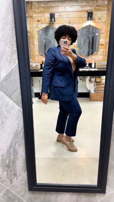 I really enjoyed wearing this outfit. Both blazer and ankle pants are super
comfortable. And I love that they have stretch. I wore it to church but this ensemble can make a great office look.


#LTKmidsize #LTKstyletip #LTKworkwear
