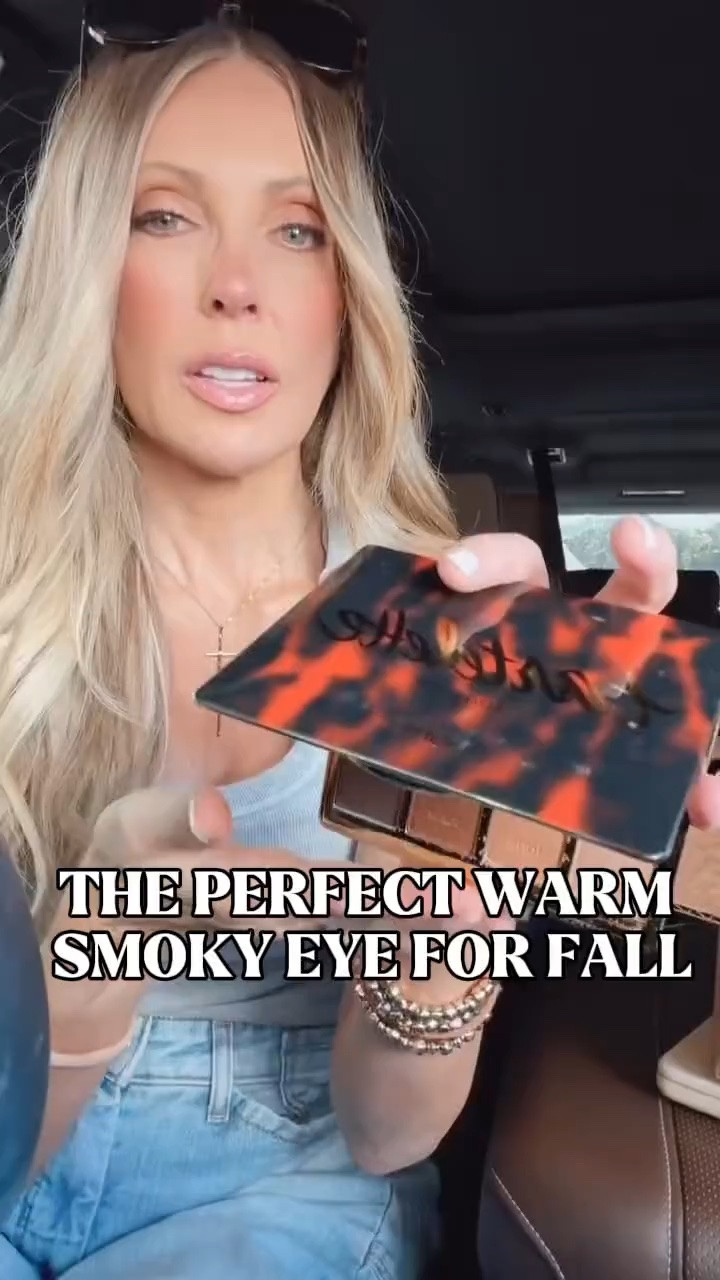 One of my all time favorite palettes!  Toasted is a beautiful warm palette that looks good on all skin tones and perfect for my warm brown smokey eye. Get 40% off, 35% off for non-members, using code EARLYCYBER. 

@Tarte @tartecosmetics #tartepartner #ad