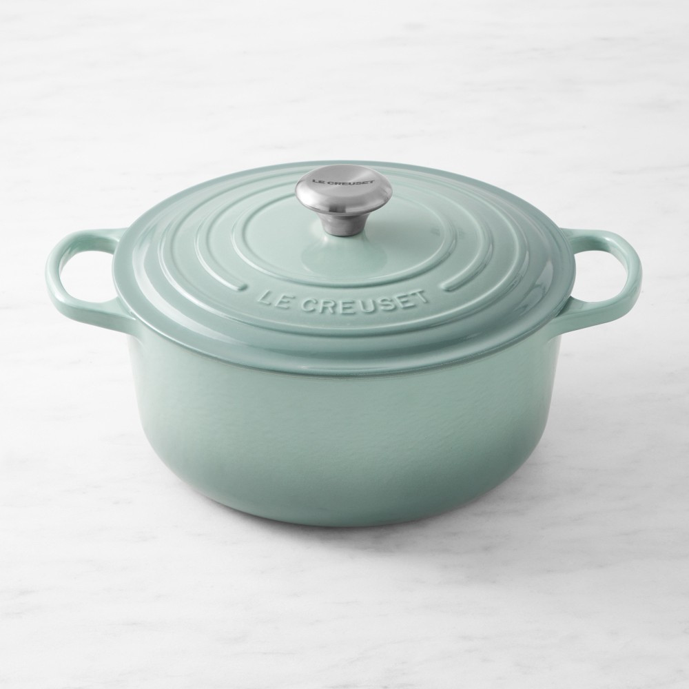 Le Creuset Signature Enameled Cast Iron Round Dutch Oven | Williams-Sonoma