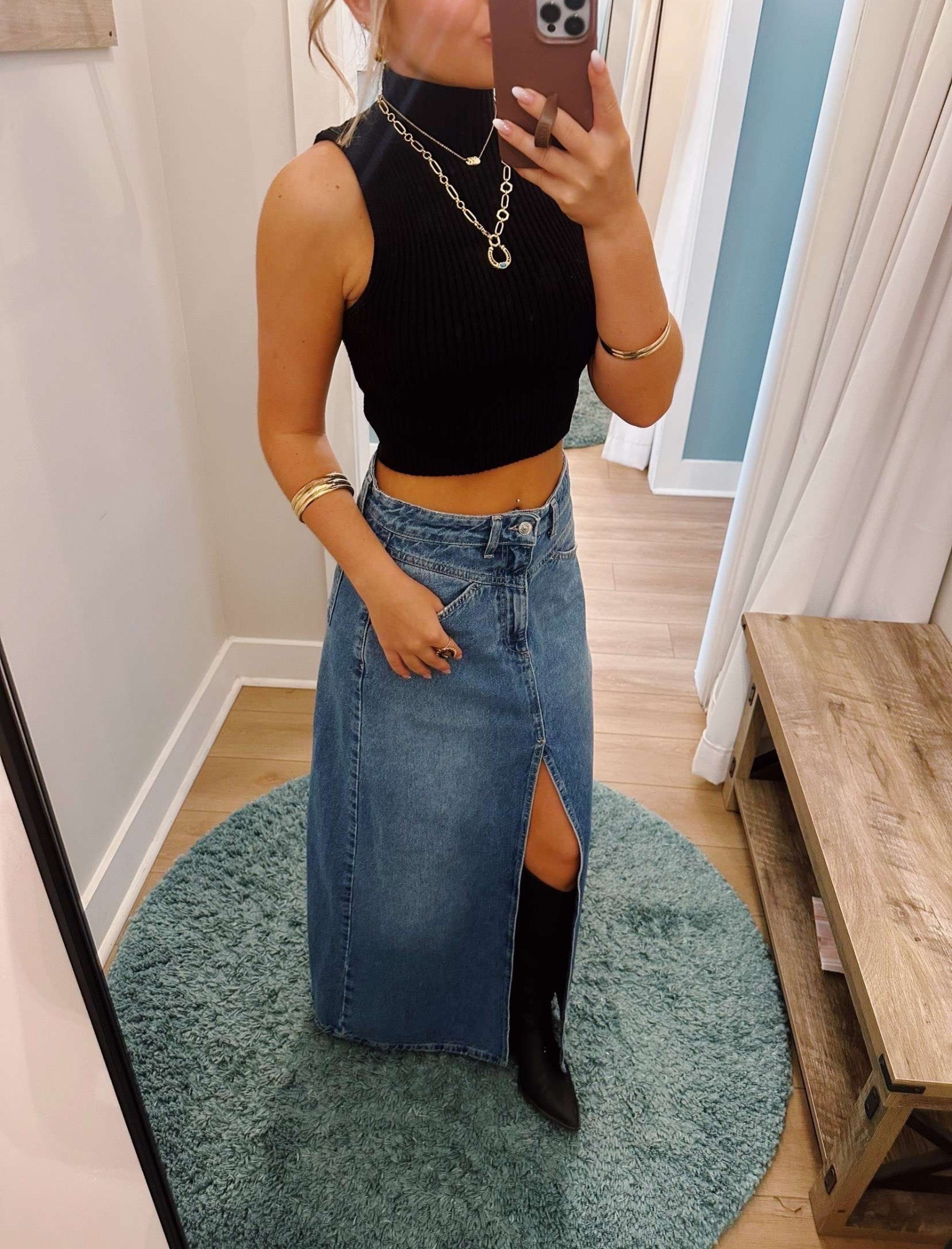 work ootd!!
• size 0 in skirt!!
• S in top!!

#LTKStyleTip #LTKWorkwear