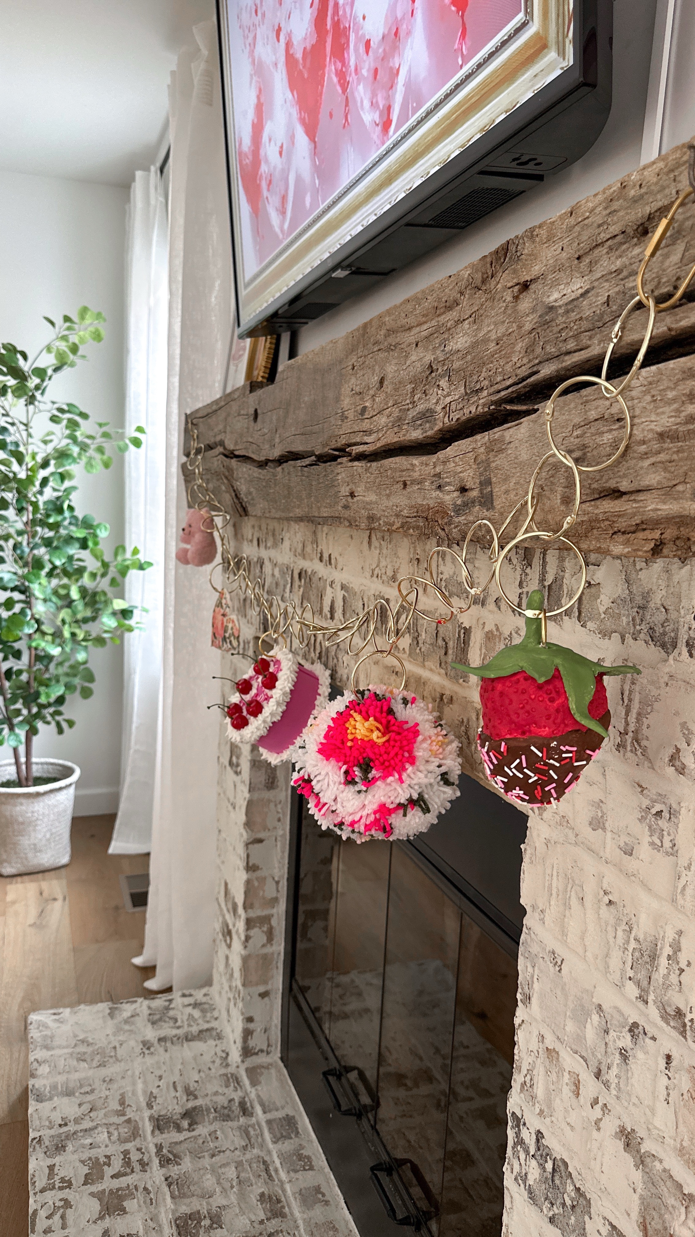 DIY charm bracket garland! 💕

#LTKHome #LTKSeasonal #LTKWatchNow