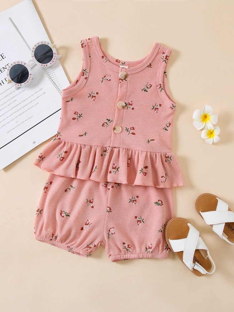 Toddler Girls Ditsy Floral Print Peplum Tank Top & Shorts | SHEIN