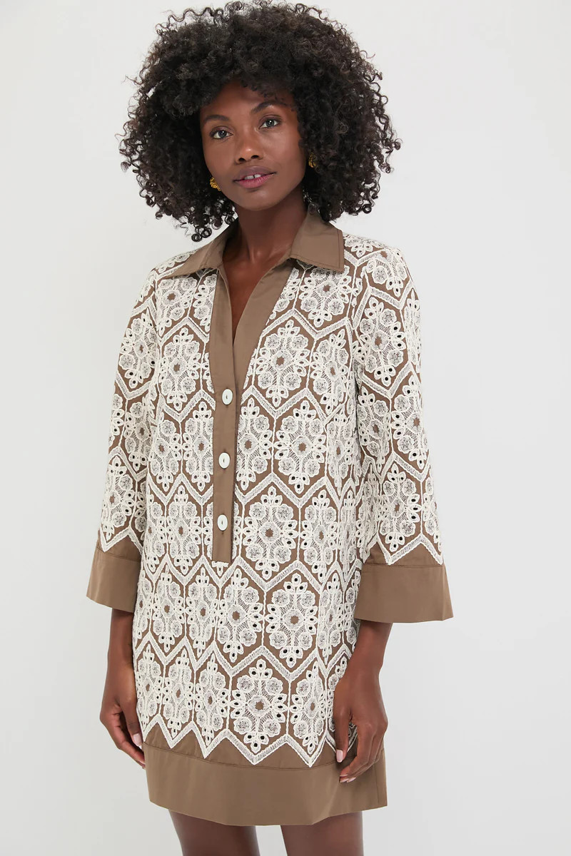 Mocha Mousse Lace Collier Dress | Tuckernuck (US)