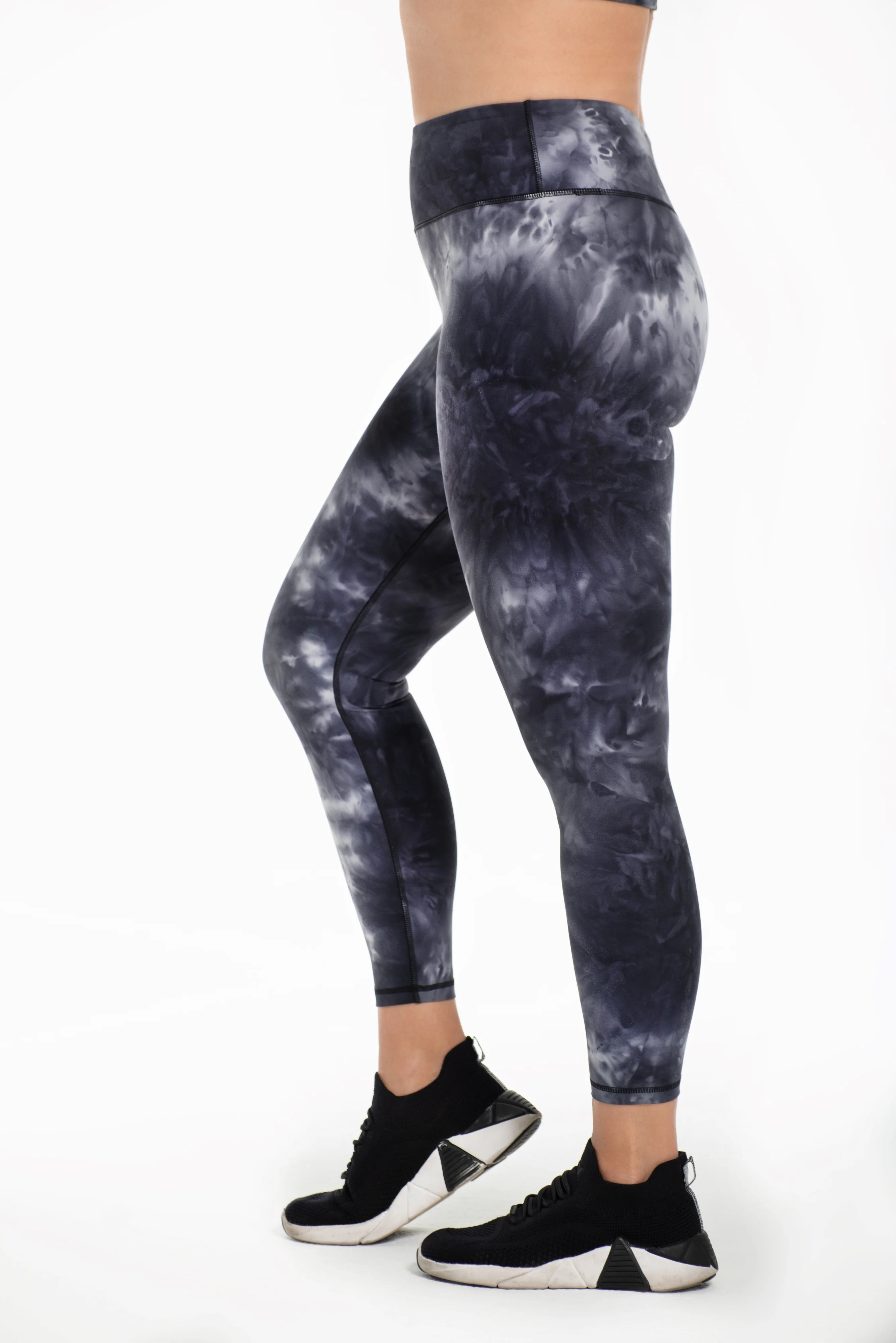 Elevate Tie Dye Legging | MOMSQUAD Clothing