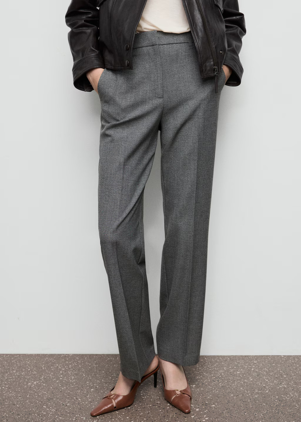 Straight mid-rise trousers | MANGO (UK)