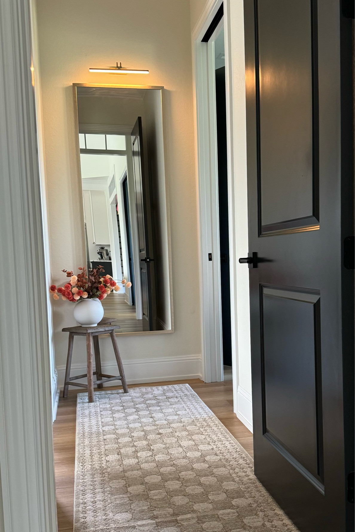 Hallway favorites! 

Brand new rug from the Amber Lewis x Loloi Collection; Cali CIL-01 Taupe / Natural. 😍

It is super soft and yet still great for high traffic areas because of its no shed material. Highly recommend this baby. 

Rug & Stool - Wayfair
Flowers & Light - Amazon
Vase - Target 
Mirror - HomeGoods (cannot be linked) 

Let me know if you have any questions. 💛

#LTKHome #LTKSeasonal #LTKFindsUnder100