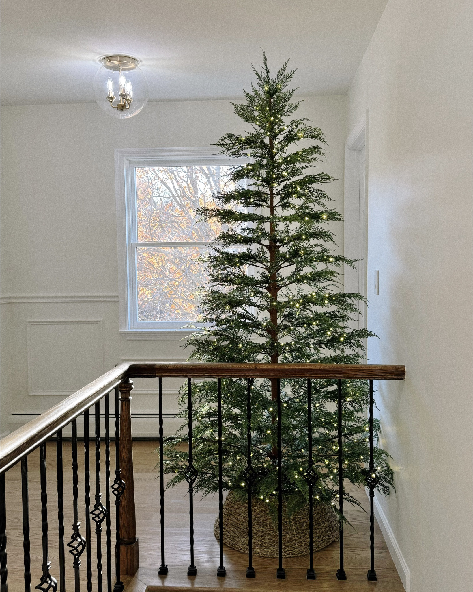 Walmart Viral Sparse Christmas Tree 🌲 
I have the 7.5ft

#LTKHome #LTKSeasonal #LTKHoliday