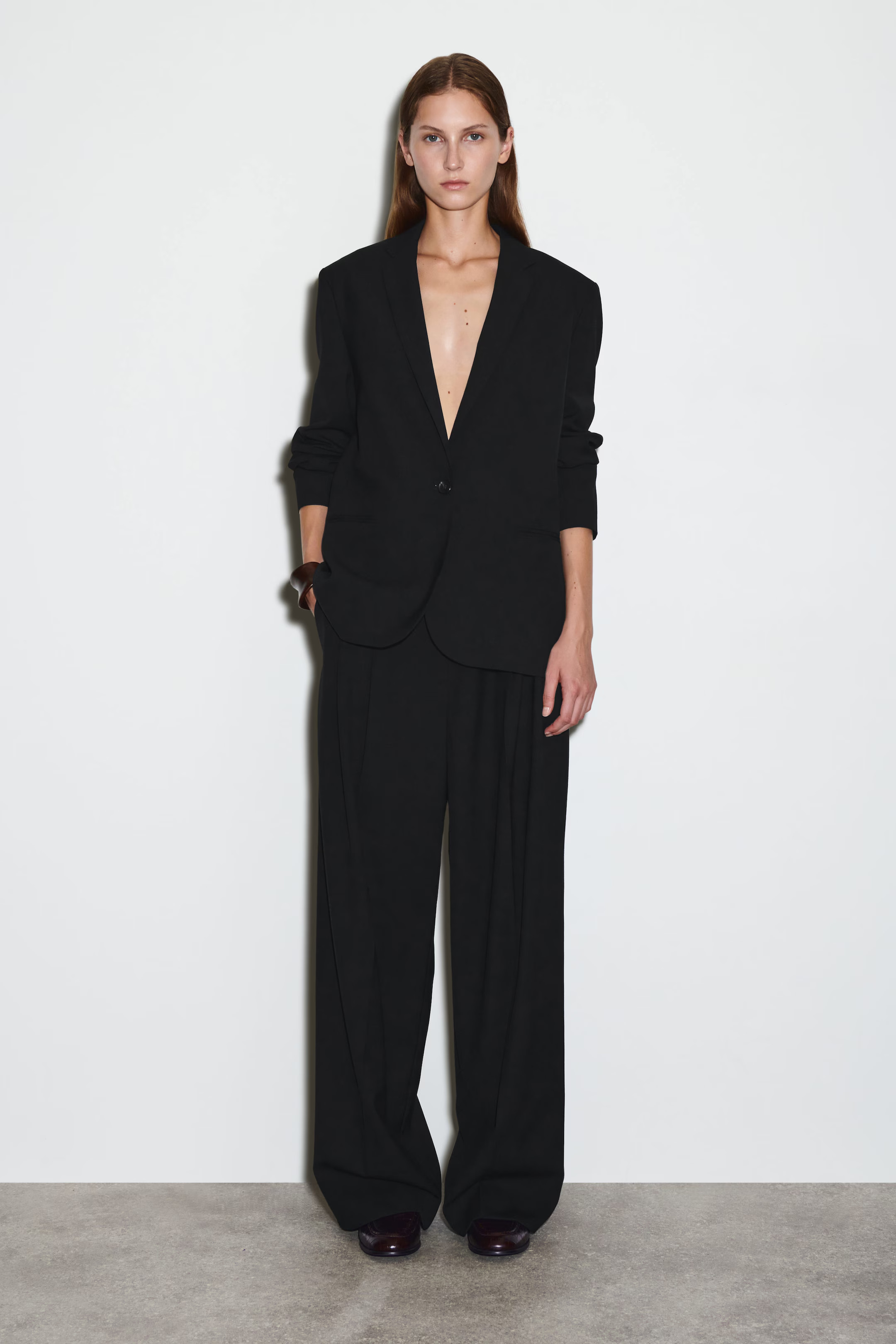 RELAXED TWILL WIDE-LEG TROUSERS - BLACK | COS GB | COS UK