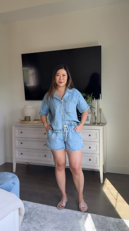 Target Summer Outfit

Chambray Top: Medium
Chambray Shorts: Medium

Outfit inspo, Target fashion, denim set, summer set, vacation style, summer style, tcs, trending

#LTKootd #LTKSeasonal #LTKPetite