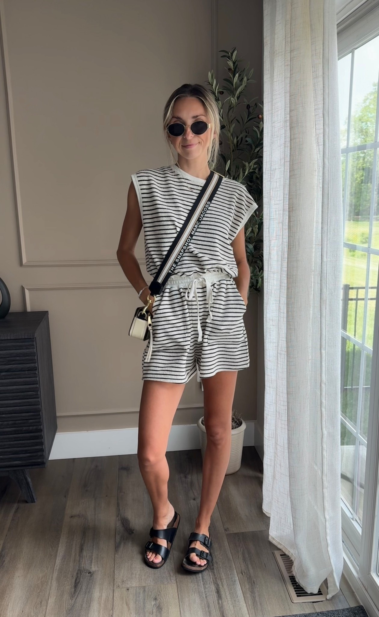 The perfect outfit to run errands! Wearing a small

#LTKSaleAlert #LTKFindsUnder50 #LTKStyleTip