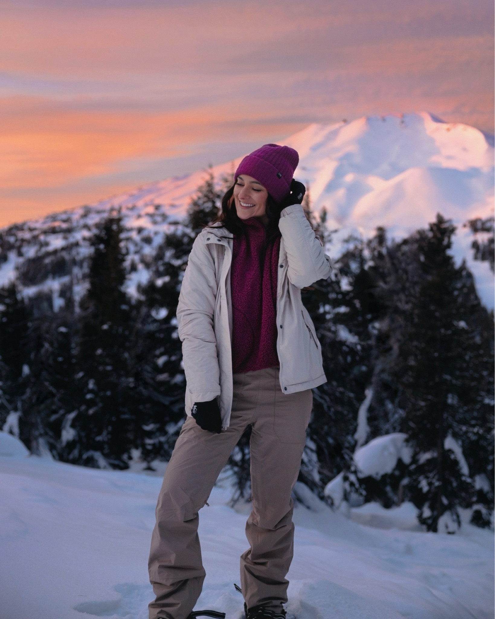 Sunrise snowshoe in the mountains 🩷❄️

Jacket is Eddie Bauer but it’s an older jacket so I couldn’t find it to tag! Sorry 🥲
Fleece is Old Navy— I linked the exact one but couldn’t find the bright pink color. I got size XS.
Bibs are XS, and just got about a month ago & loveeee🥹 12/10 recommend!
Photo was shot on my Canon R with 24-70 2.8 lens 📸

Happy adventuring! 




#LTKActive #LTKSeasonal #LTKTravel