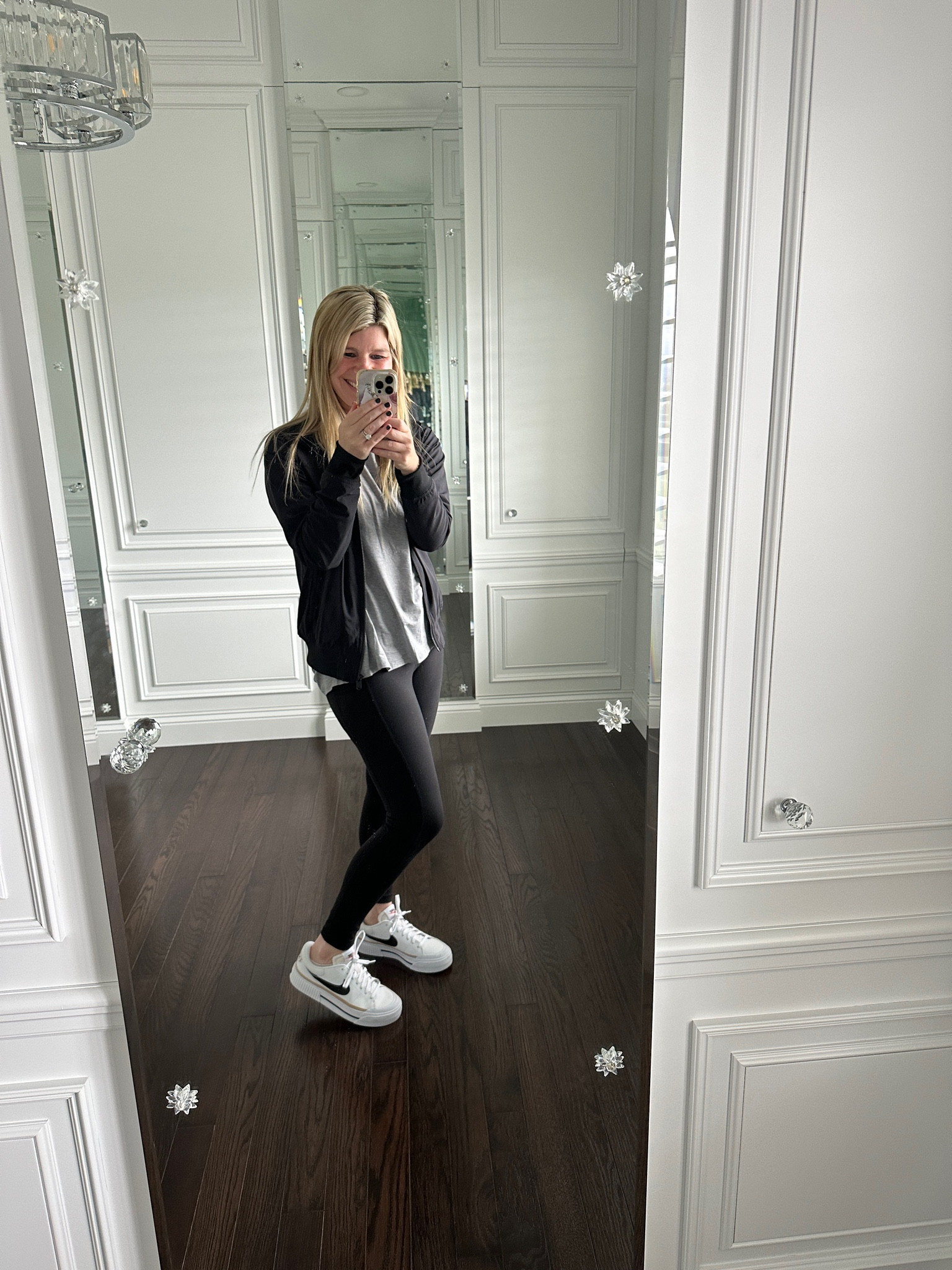 Mom fit vibes 

Athleta | Amazon Finds | Nike Sneaks | Mom fit 

#LTKfindsunder100 #LTKfitness #LTKstyletip