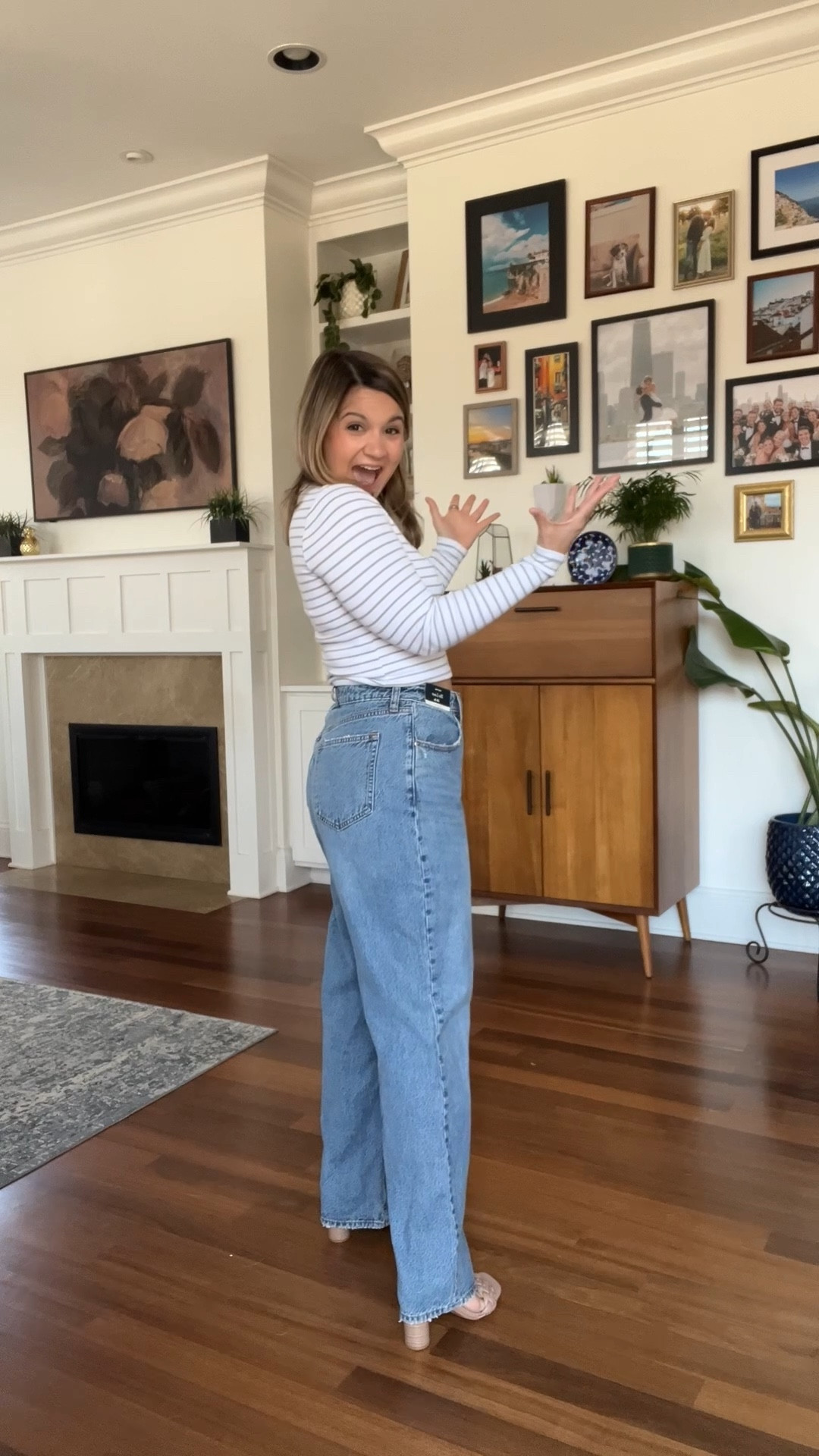 Abercrombie jeans on sale!
Ultra High Rise Ankle Straight - 27 short, run true to size with stretch, wash: medium /
Curve Love High Rise Loose - size 28 in regular length so I can wear with heels. 27 fit too but I prefer the size up for this loose style. Wash: medium 

#LTKfindsunder100 #LTKSeasonal #LTKsalealert