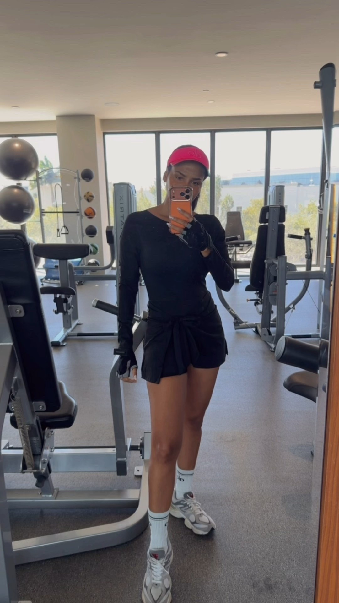 This dress feels like shapewear. Incredible fit 🖤

#LTKOver40 #LTKActive #LTKdayinmylife