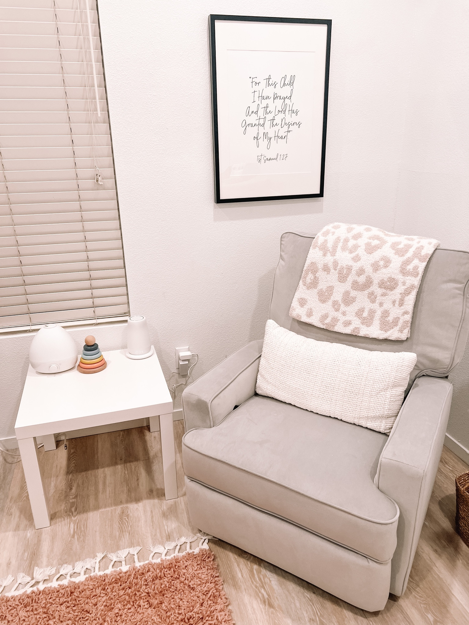 baby girl nursery 💗

nursery / nursery decor / baby girl / baby girl nursery / baby girl decor / nursery inspo / rocking chair / glider chair / nursery glider / pink nursery / ikea decor/ bible quote / barefoot dreams / ikea dresser / uppa baby vista / doona / doona stroller / white dresser




#LTKbaby #LTKfamily #LTKbump