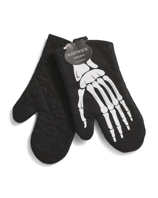 Set Of 2 Skeleton Hands Oven Mitts | TJ Maxx