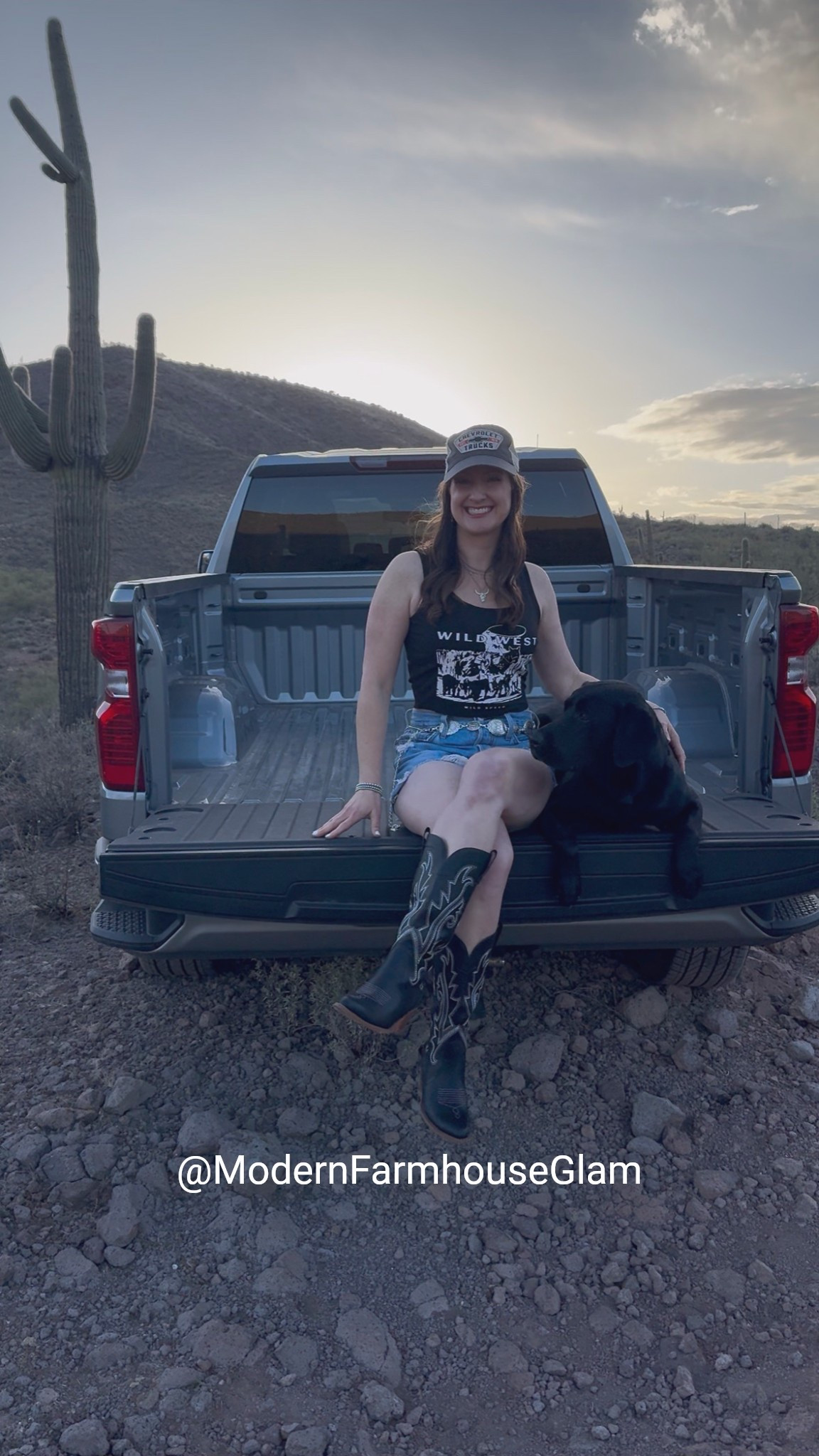 Country concert outfit, cowboy boots festival

#LTKFestival #LTKStyleTip #LTKShoeCrush