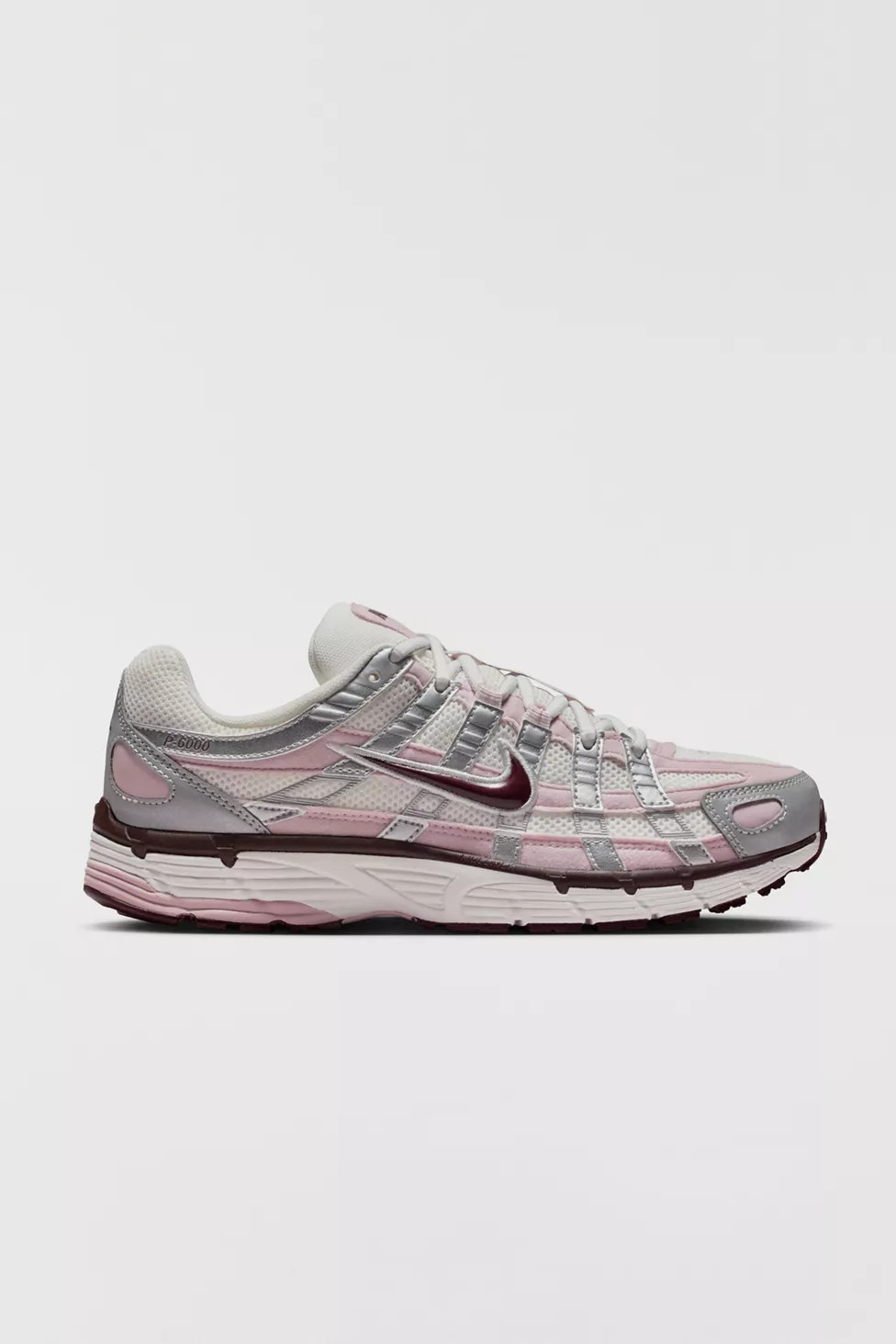 Nike Women's P-6000 SE Sneaker | Urban Outfitters (US and RoW)
