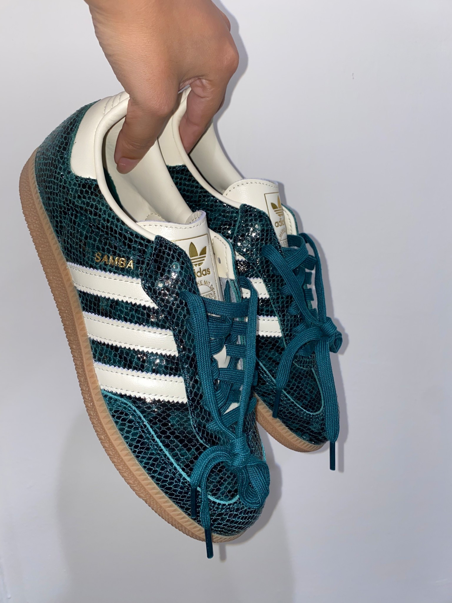 Snake skin sneakers, adidas sneakers, adidas sambas, fall shoes, fall sneakers 

#LTKShoeCrush #LTKStyleTip #LTKSeasonal