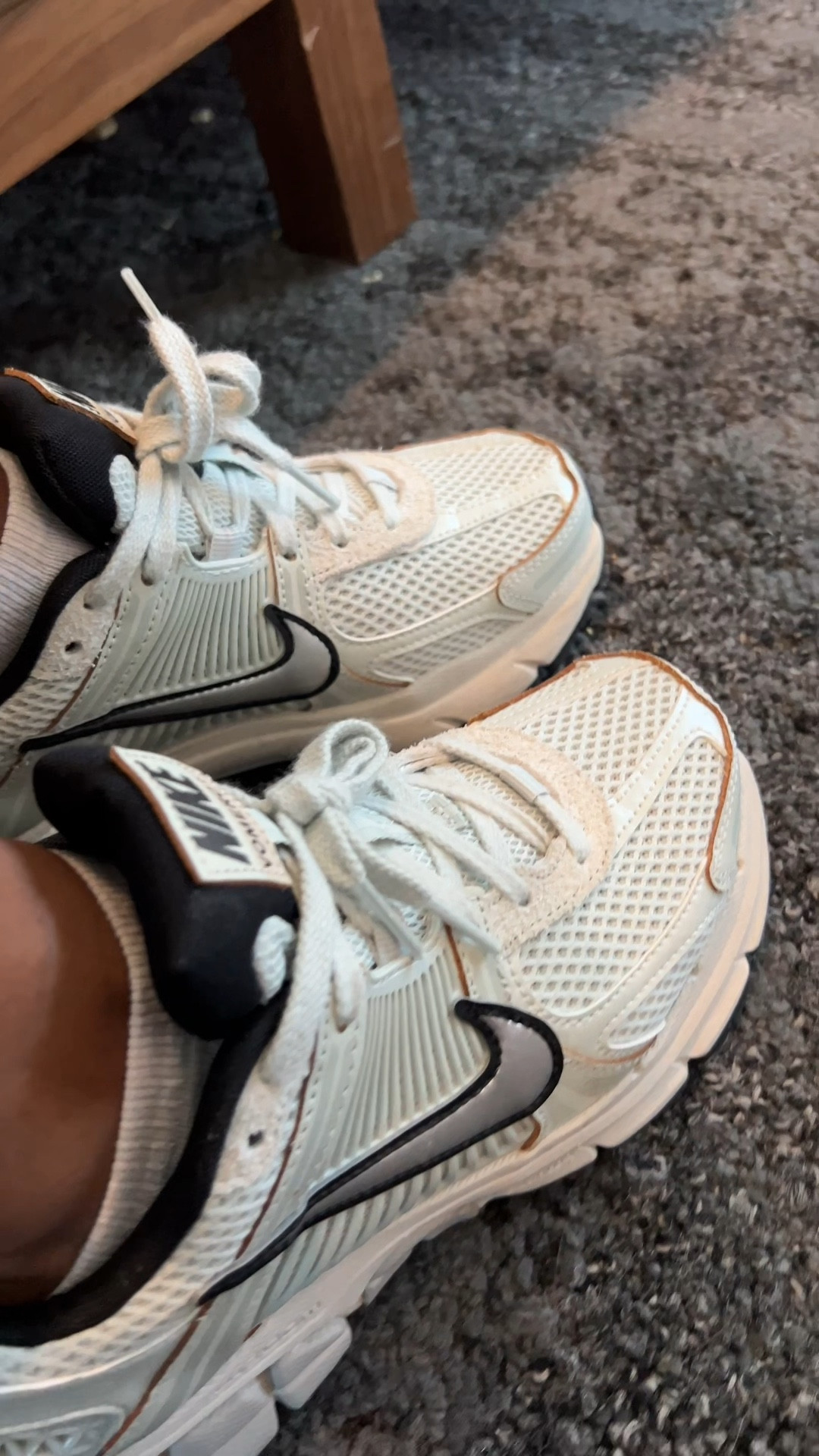 look FLY while you FLY

#LTKTravel #LTKVideo #LTKStyleTip