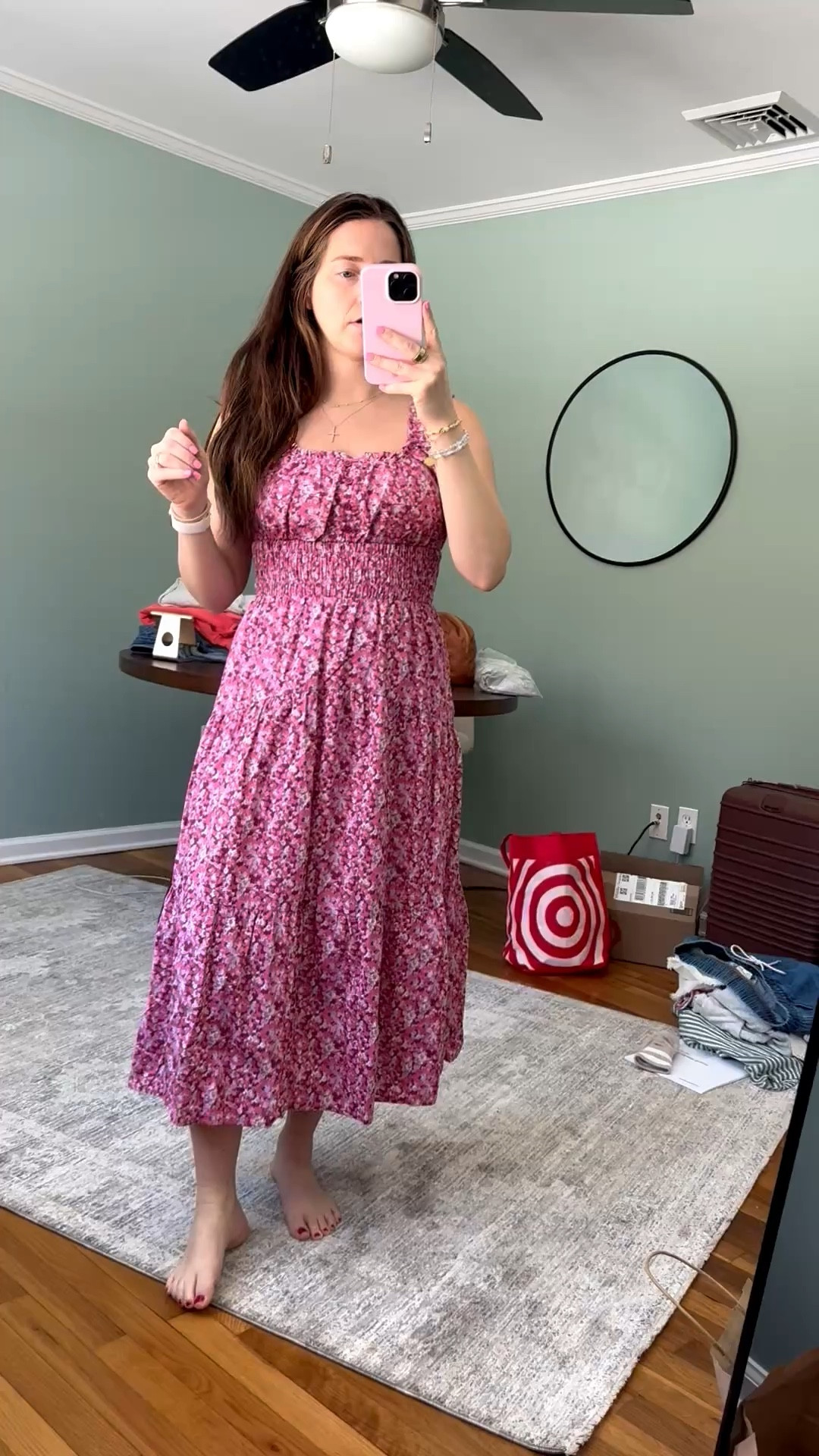 How pretty is this dress?! Wearing size small 