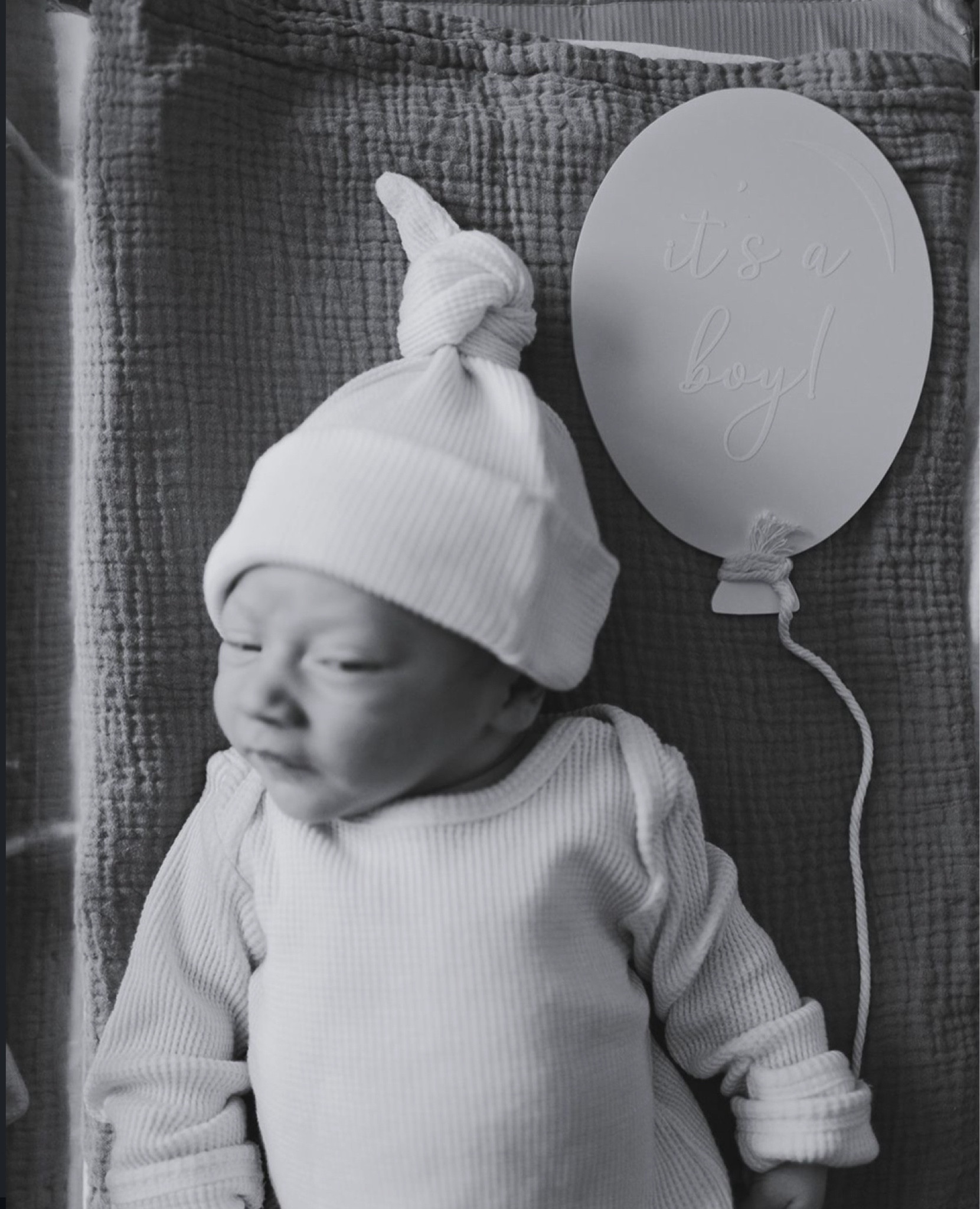 hospital birth announcement sign and milestone cards from etsy 



hospital bag, newborn essentials, 

#LTKFindsUnder50 #LTKBaby #LTKBump