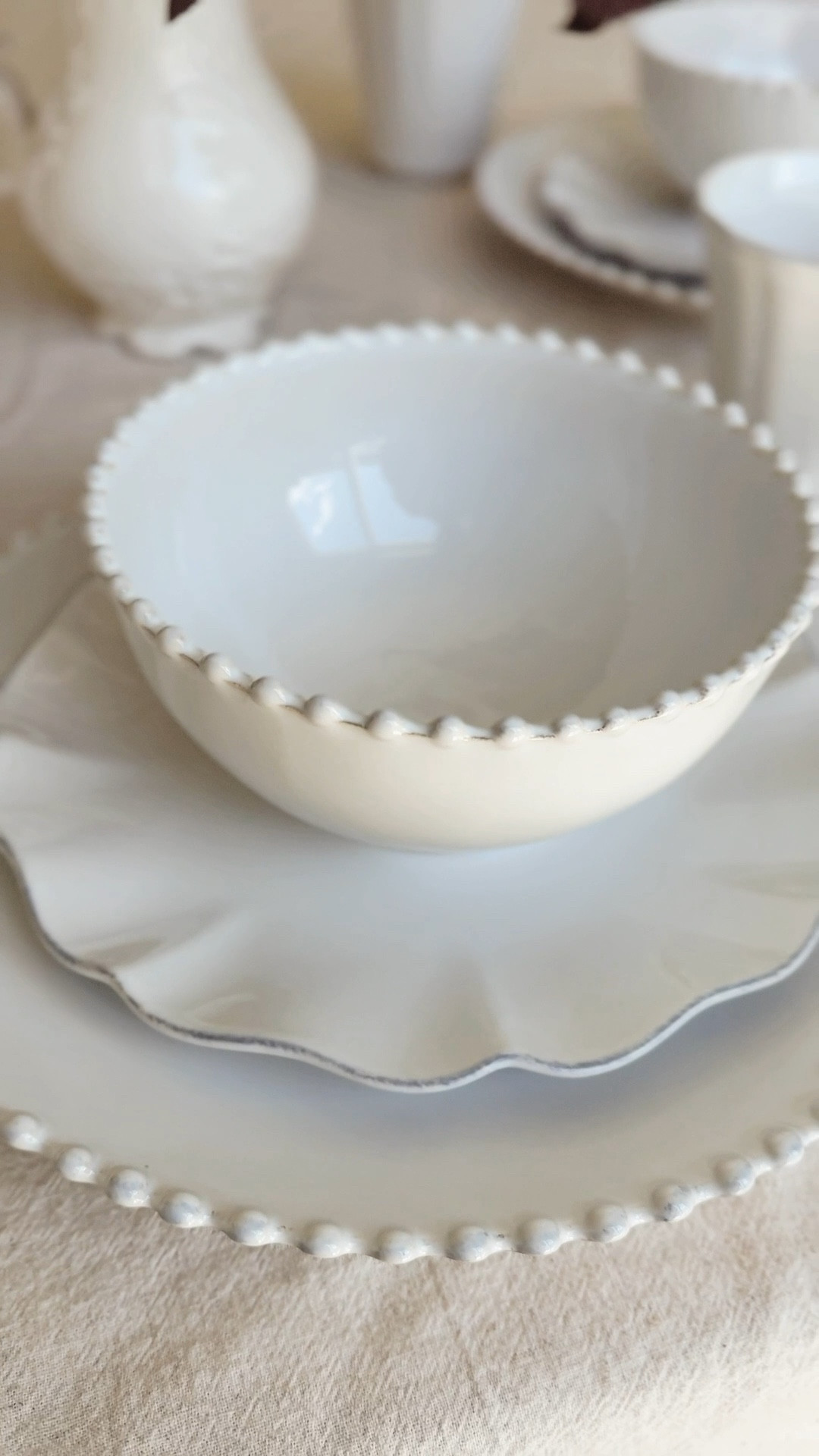 even when the tablecloth is wrinkled and there’s a mess in the kitchen, set the table anyway ♥️ beauty belongs in the ordinary moments, too.

for this table, i mixed the pearl and rosa collections from @costanovatableware — two timeless lines that pair together effortlessly for everyday meals or quiet nights at home. made in portugal and crafted with sustainable stoneware, each piece feels collected, not curated.



#ad #costanovatableware #madeinPortugal #ourcommitment #sustainablestoneware 

#LTKHome #LTKSeasonal #LTKHoliday