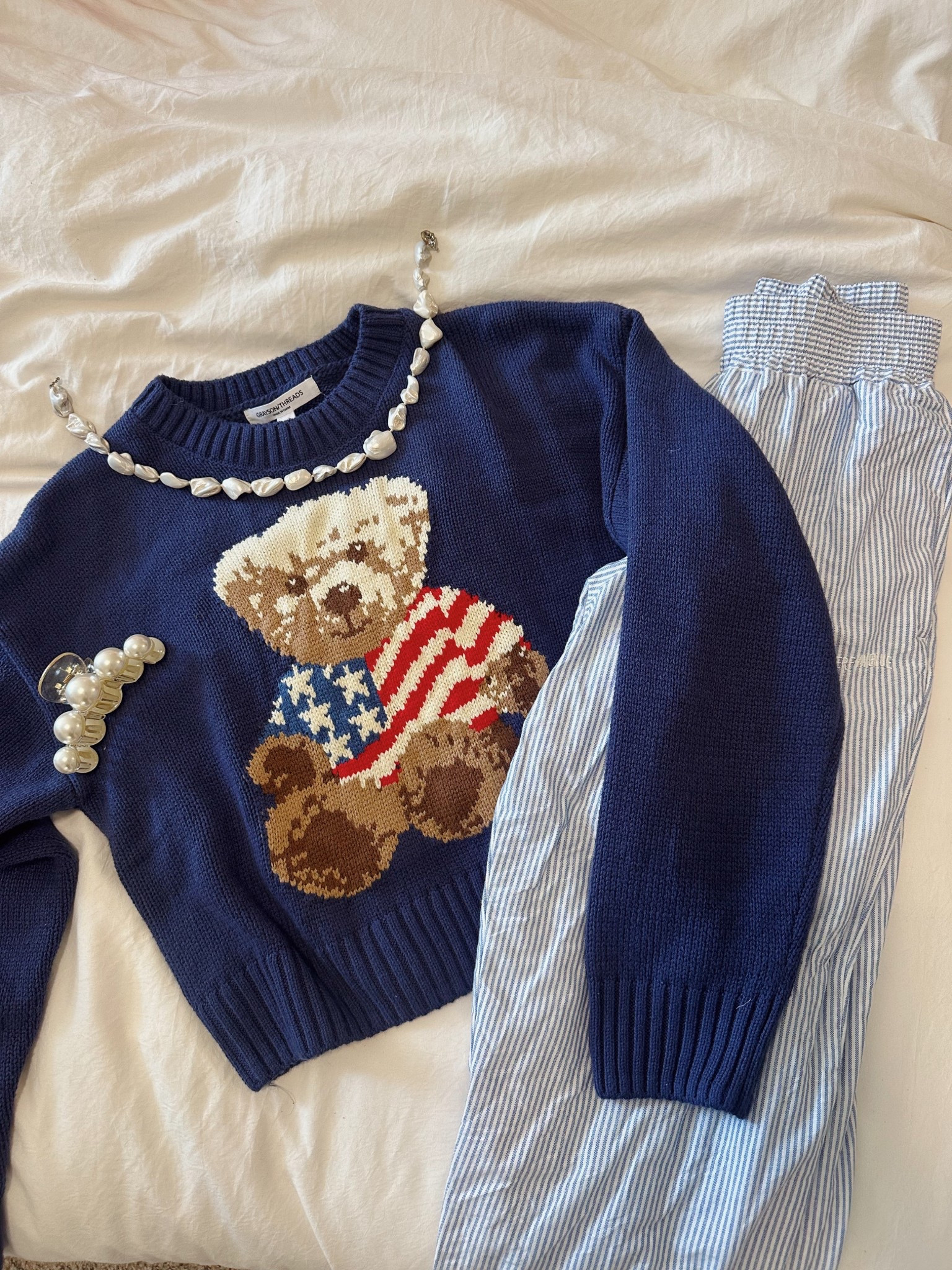 Memorial Day weekend outfit inspo 🫐♥️☁️