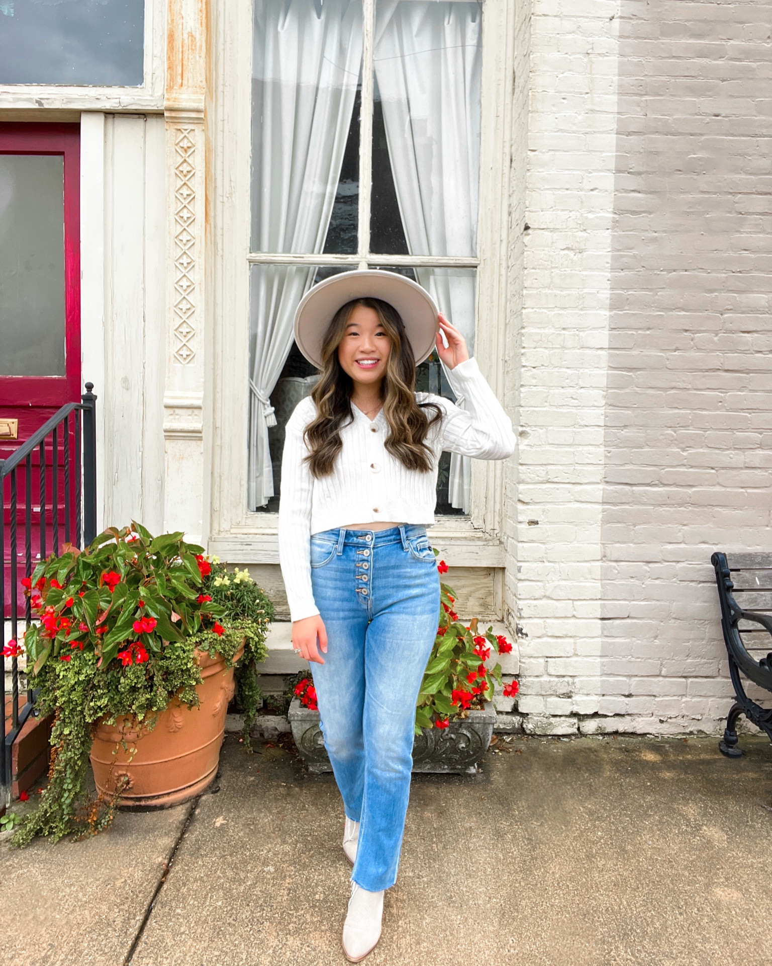 Fall outfit inspiration: White cropped cardigan (size medium) from Amazon, jeans (size 26) and hat from Böhme, and booties are from Francesca’s (size 6.5)

#LTKU #LTKunder100 #LTKSeasonal